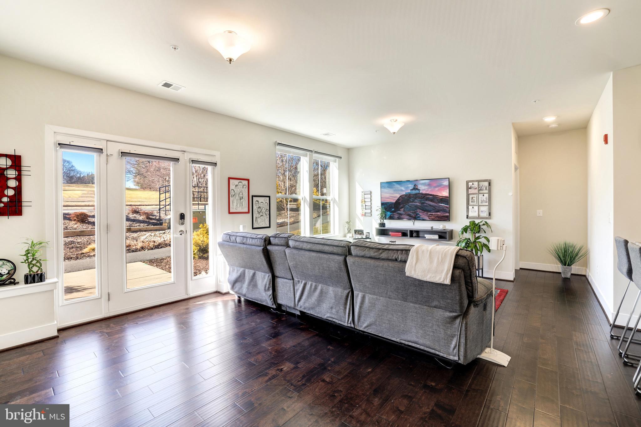 1951 Valley Way #1