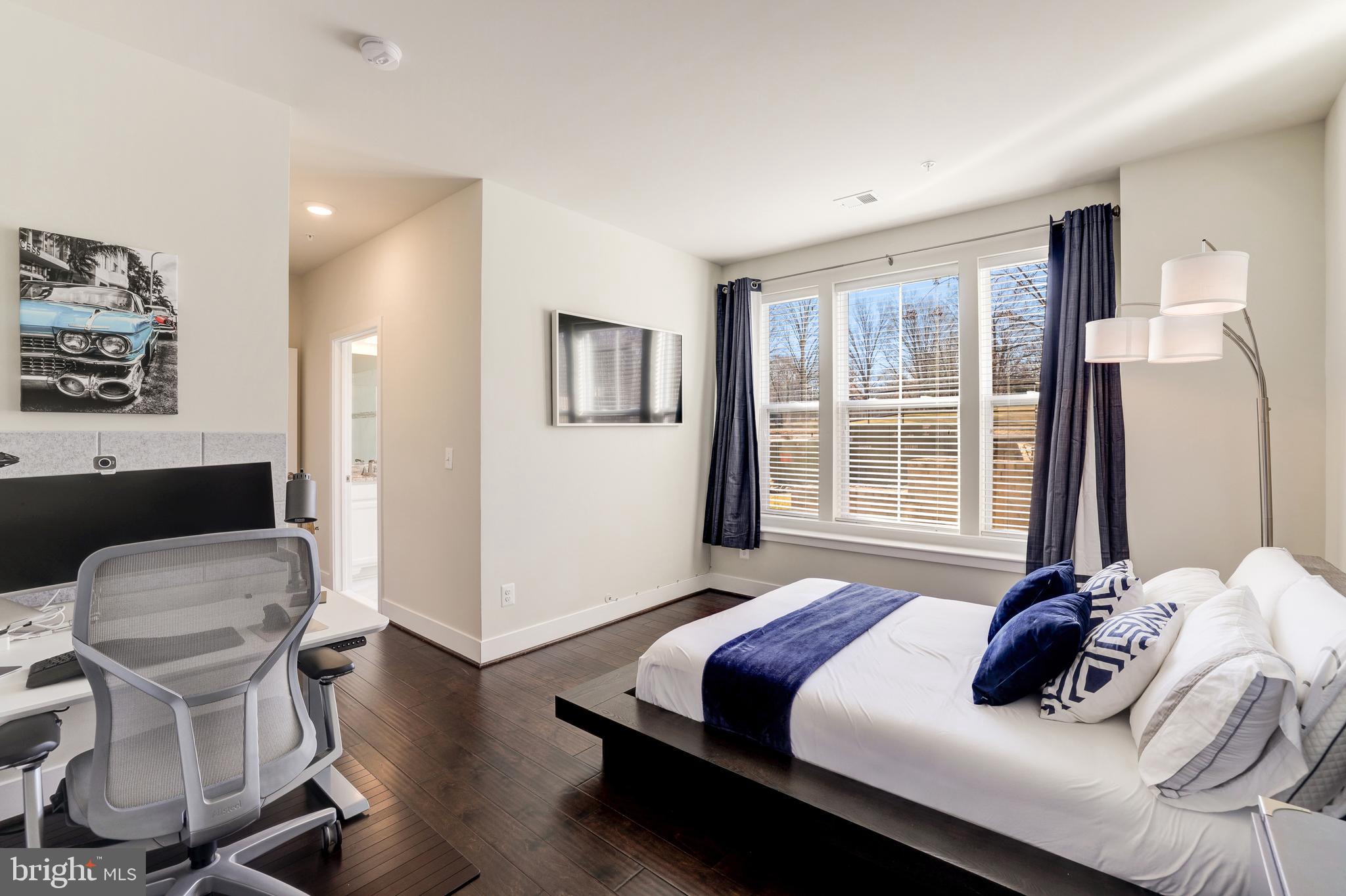 1951 Valley Way #1