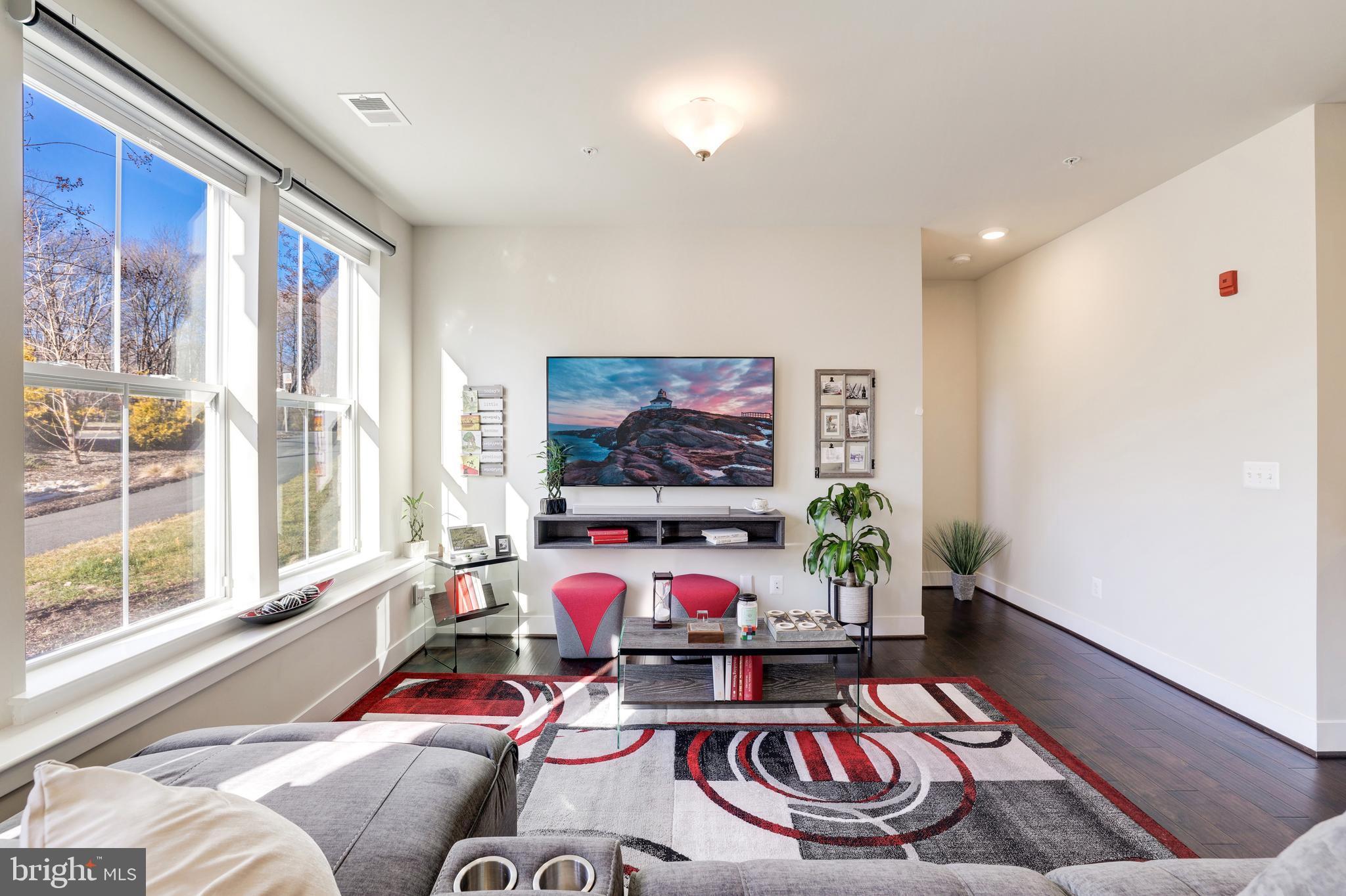 1951 Valley Way #1