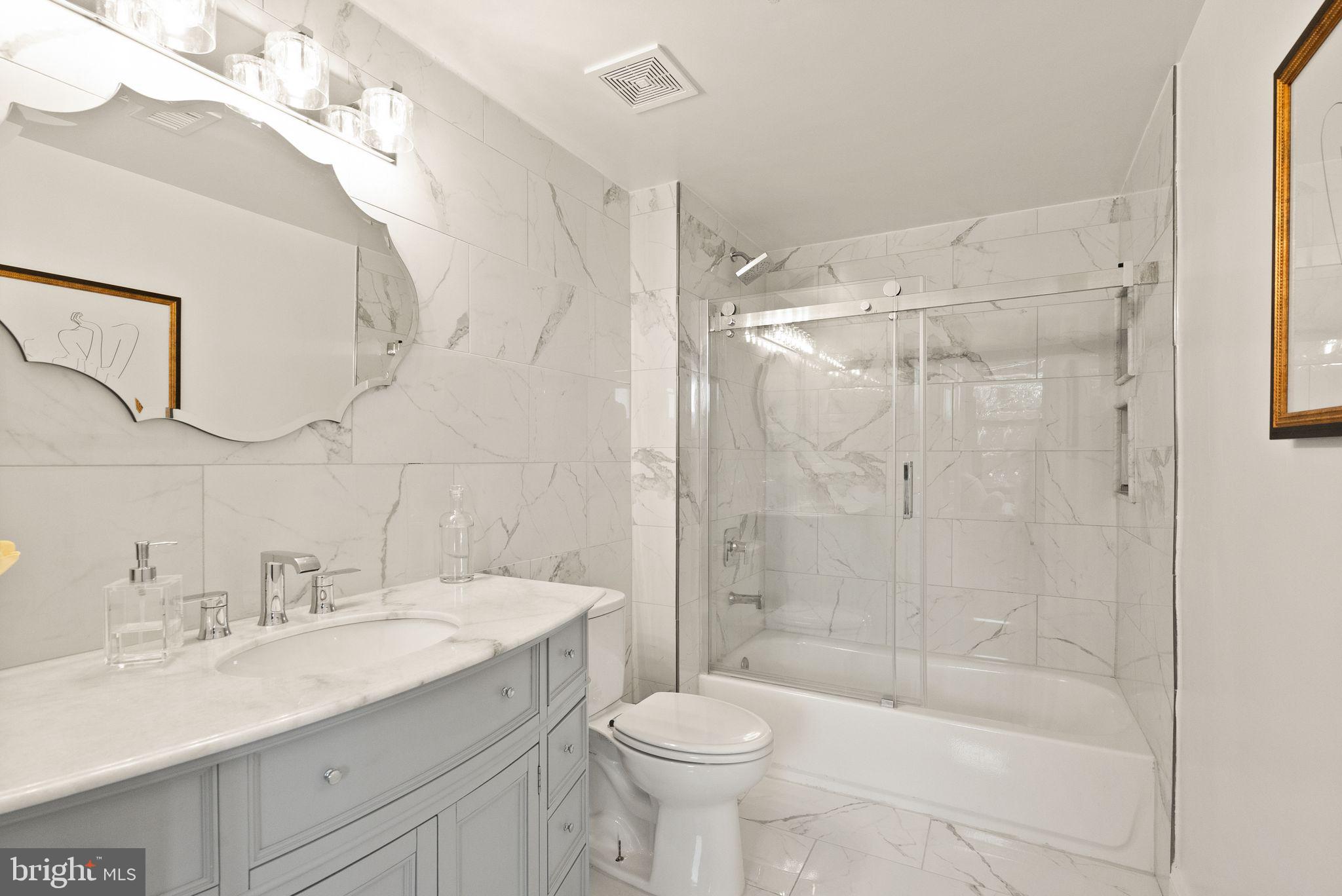 2451 Midtown Ave #818