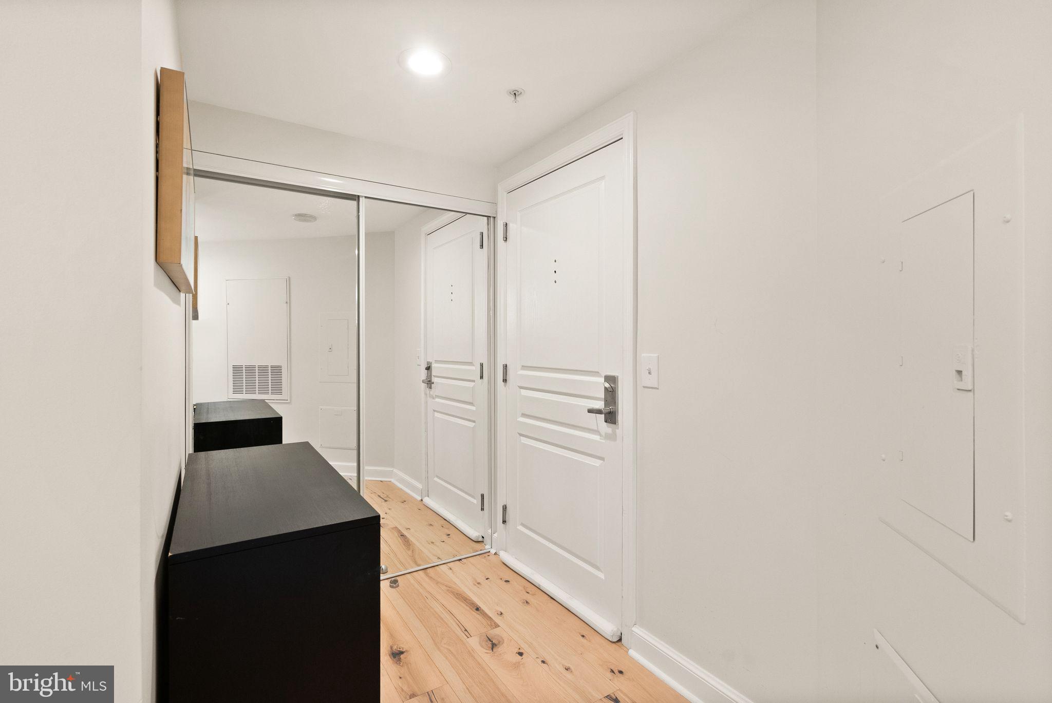 2451 Midtown Ave #818