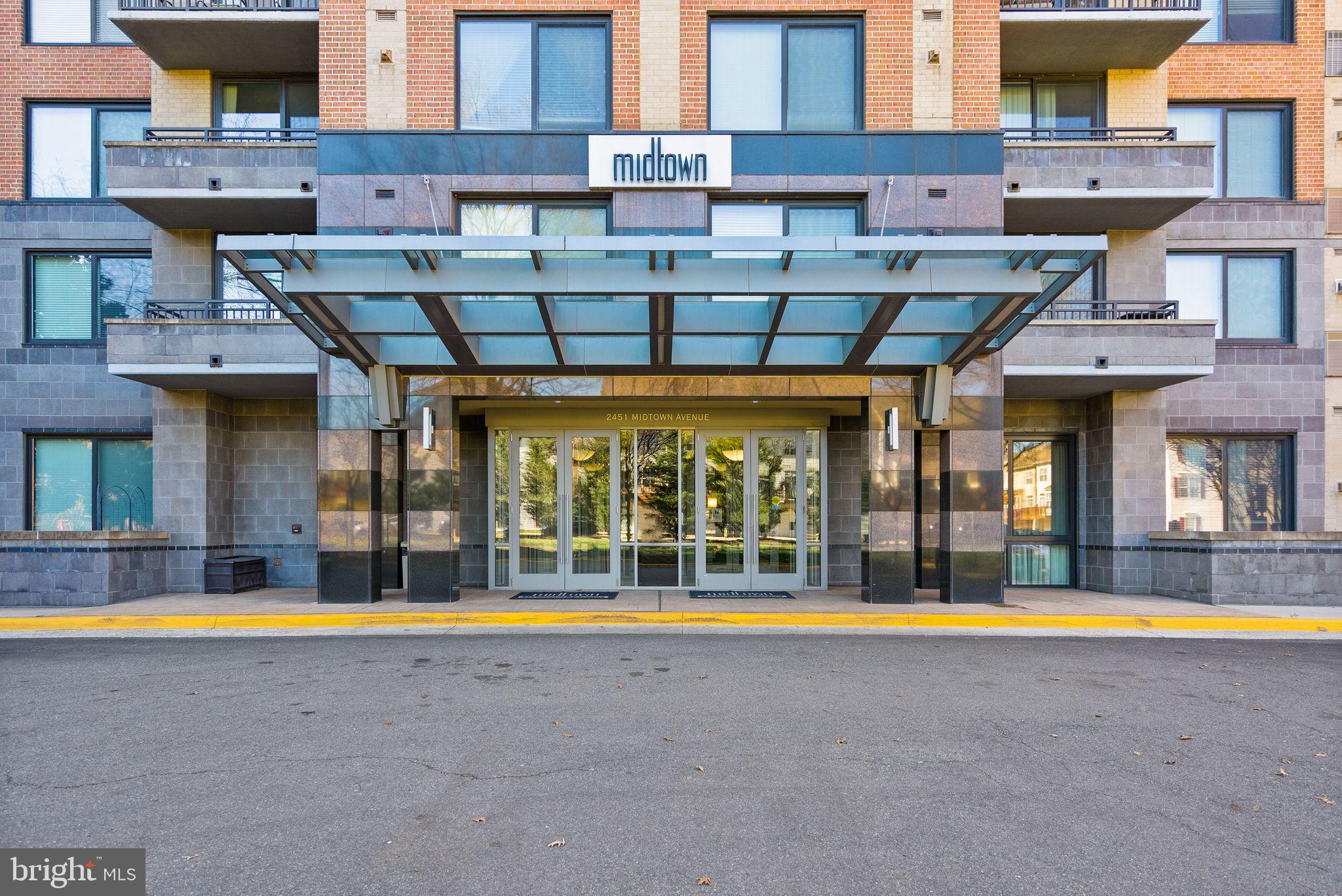 2451 Midtown Ave #818