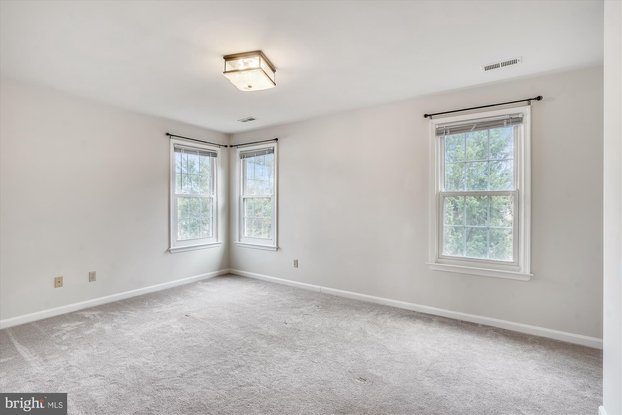 6903 Lillie Mae Way
