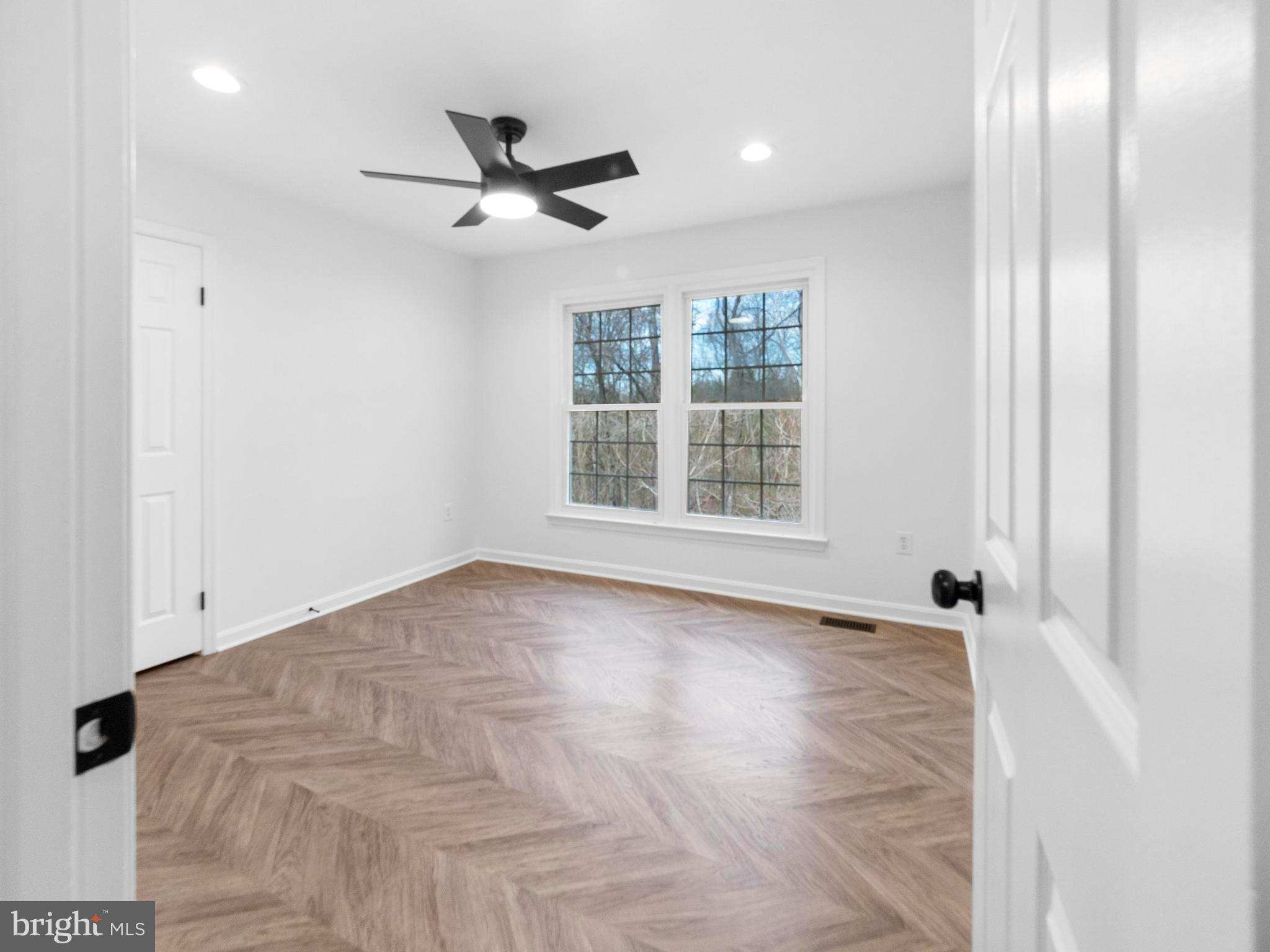13216 Lazy Glen Ln