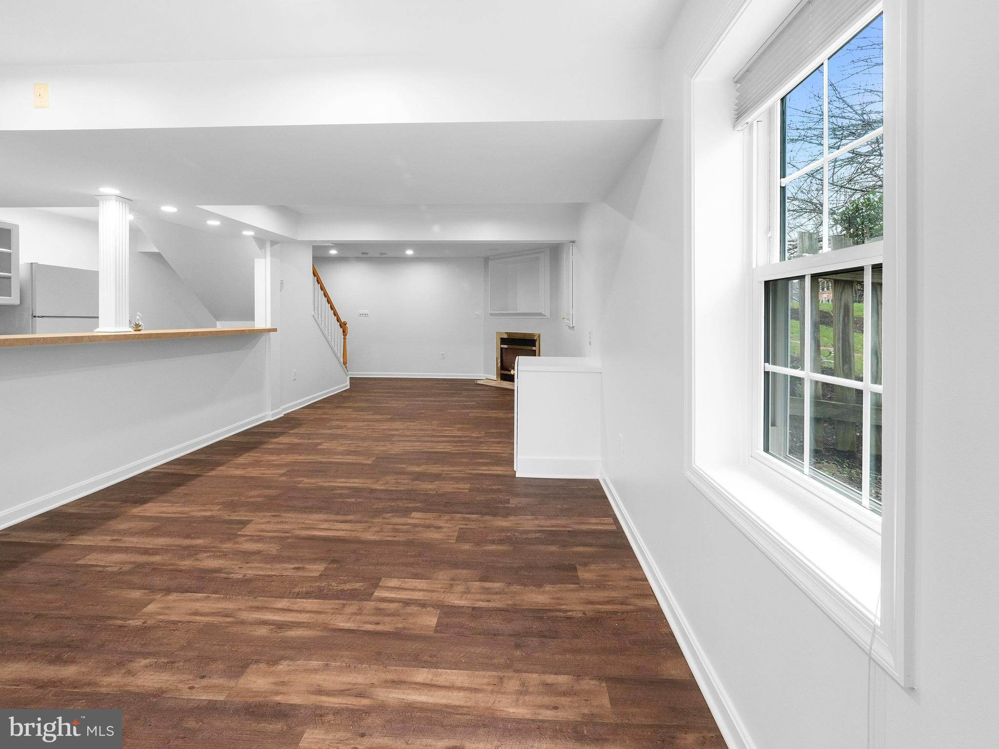 13216 Lazy Glen Ln