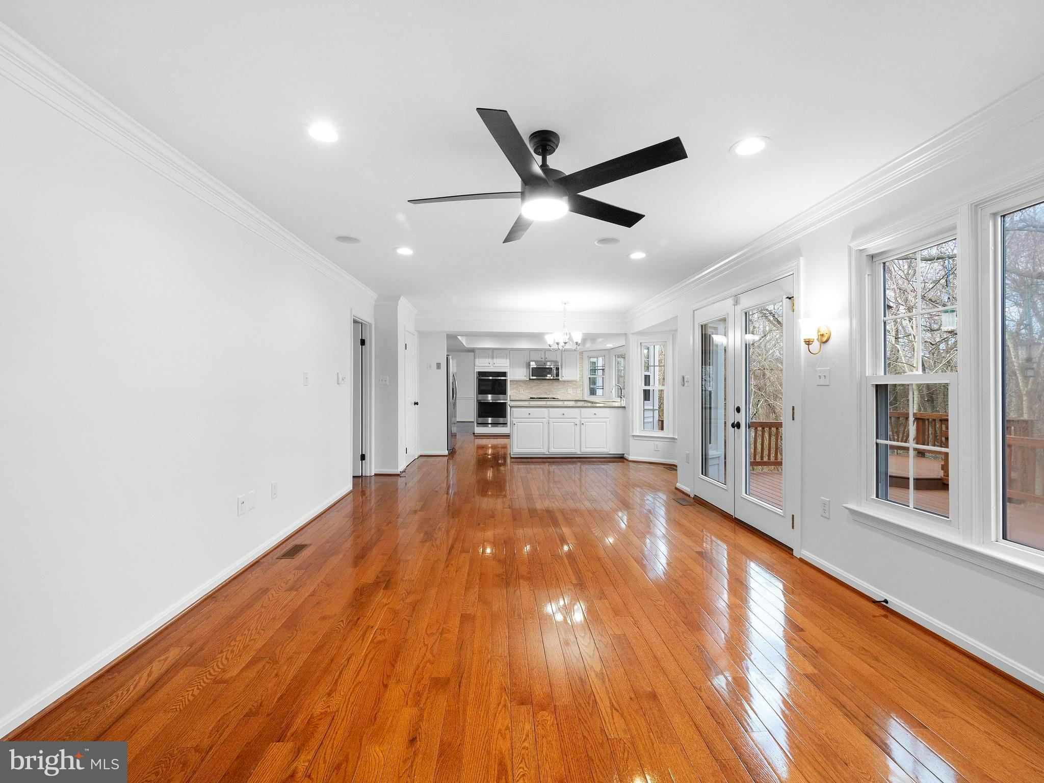 13216 Lazy Glen Ln