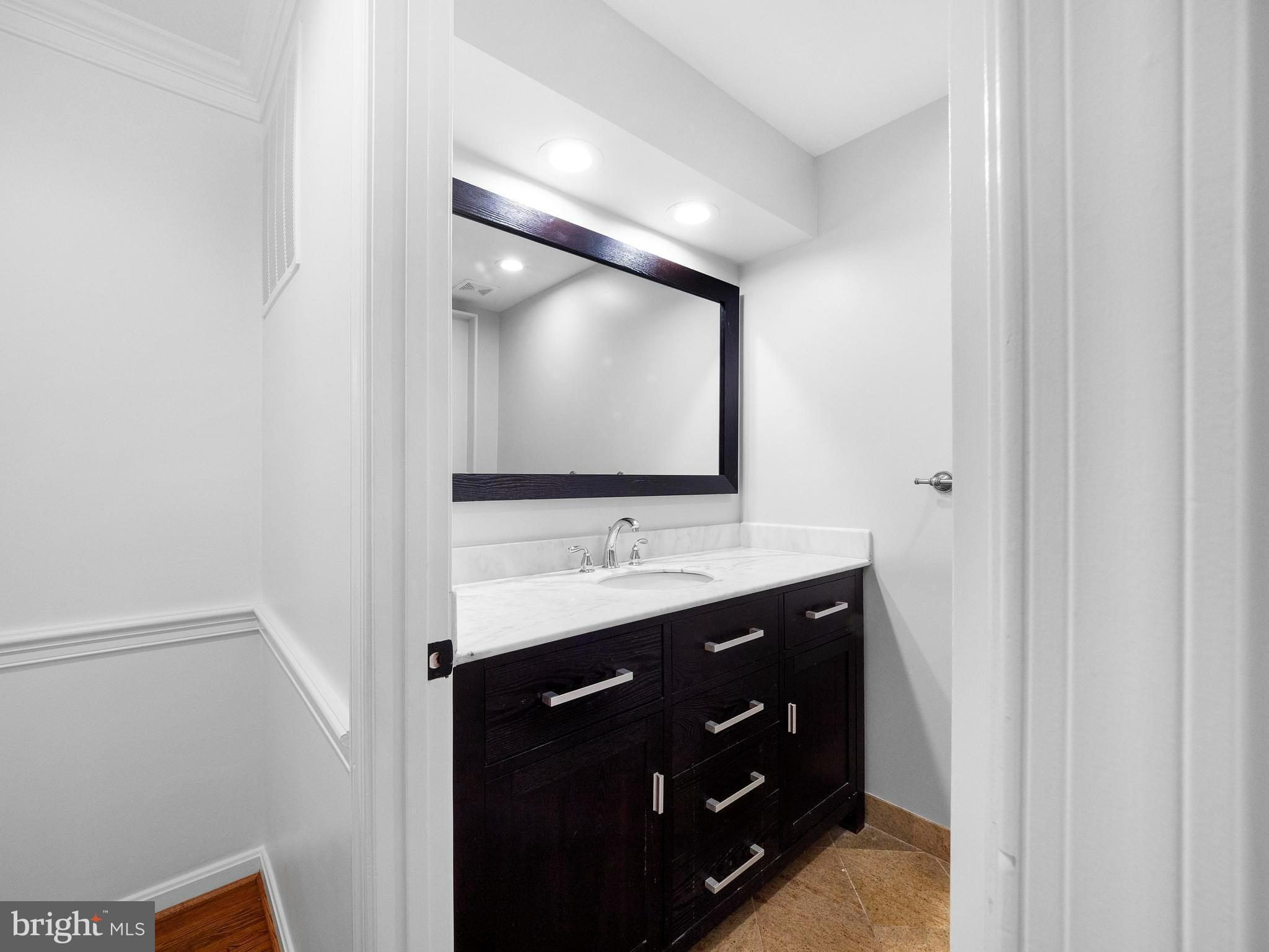 13216 Lazy Glen Ln