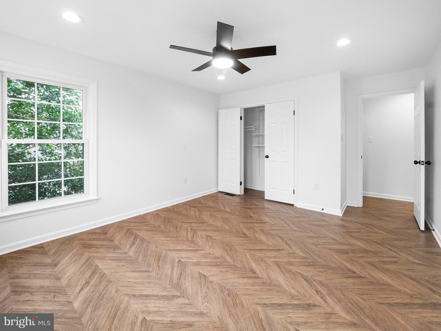 13216 Lazy Glen Ln