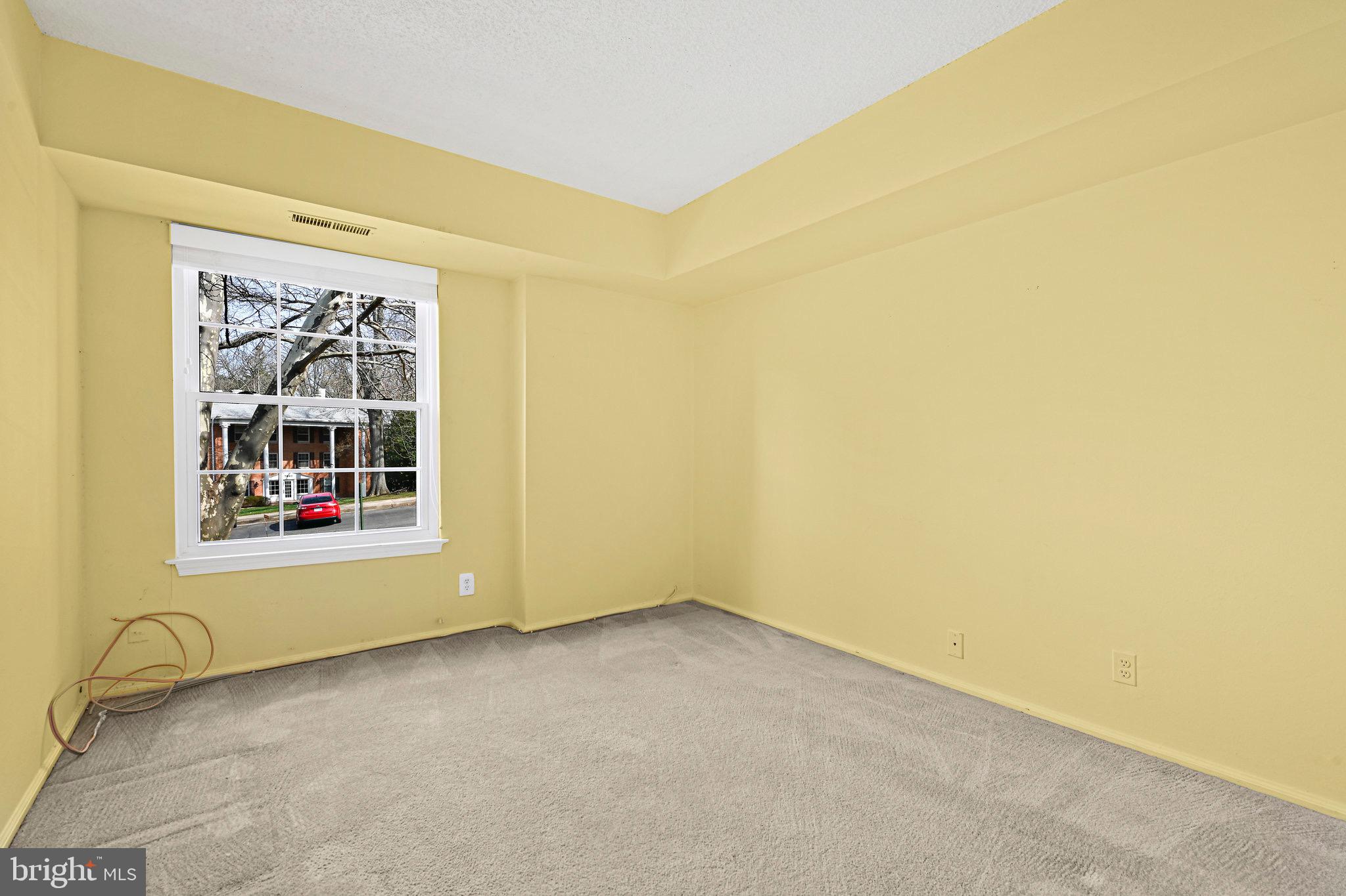 7621 Provincial Dr #209