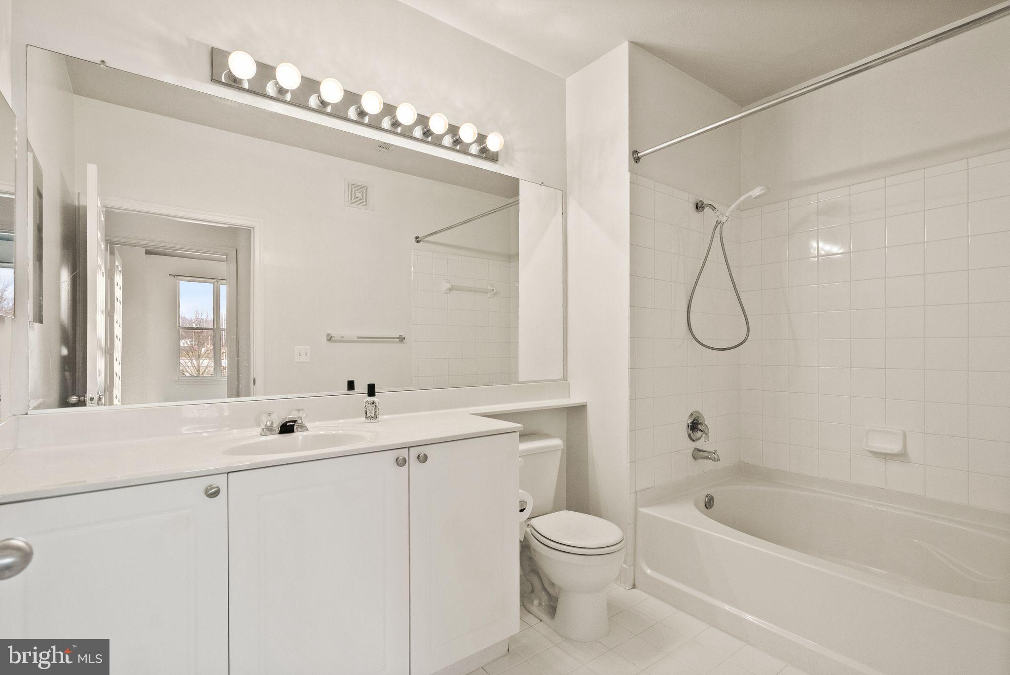 9480 Virginia Center Blvd #304