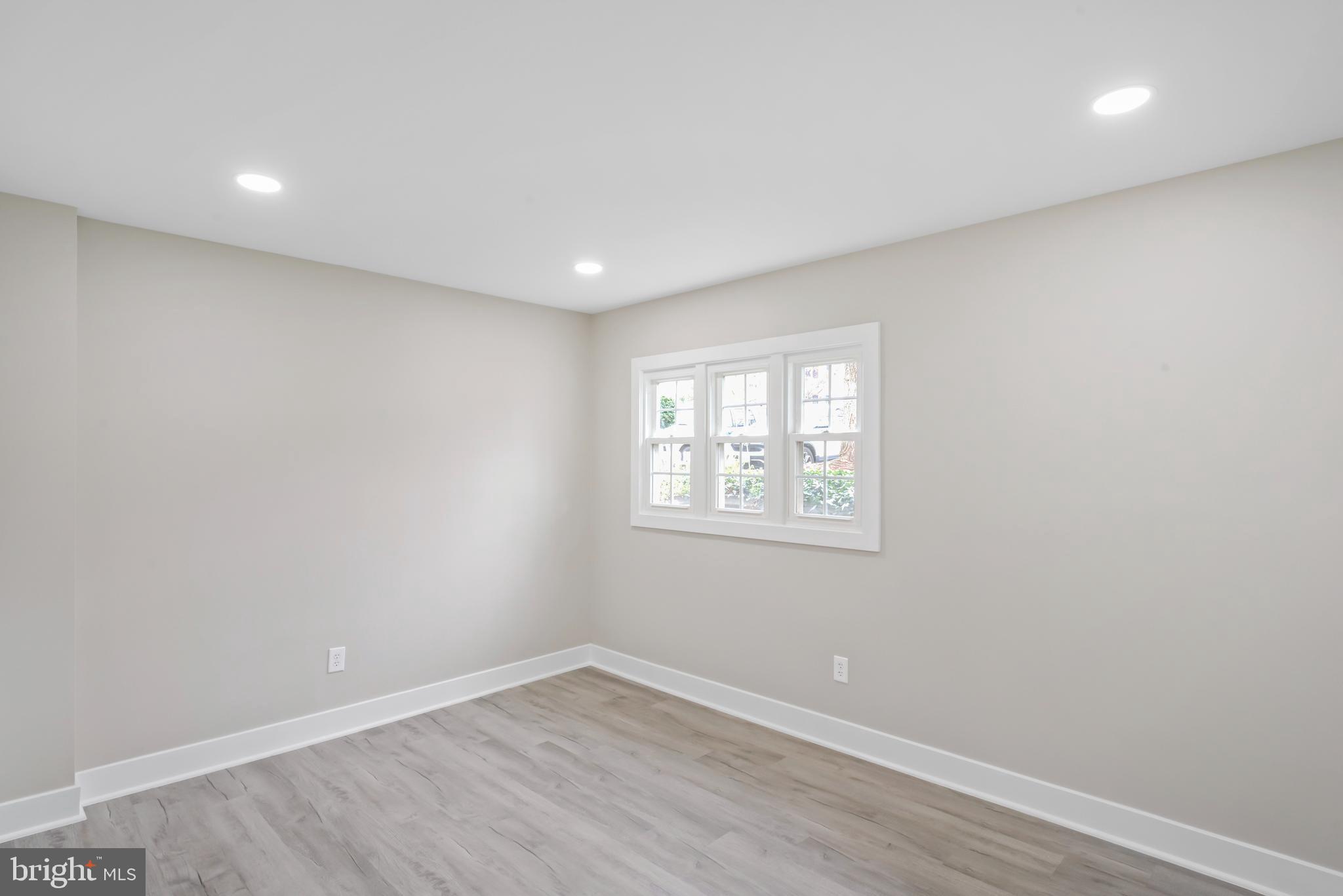 14463 Cool Oak Ln