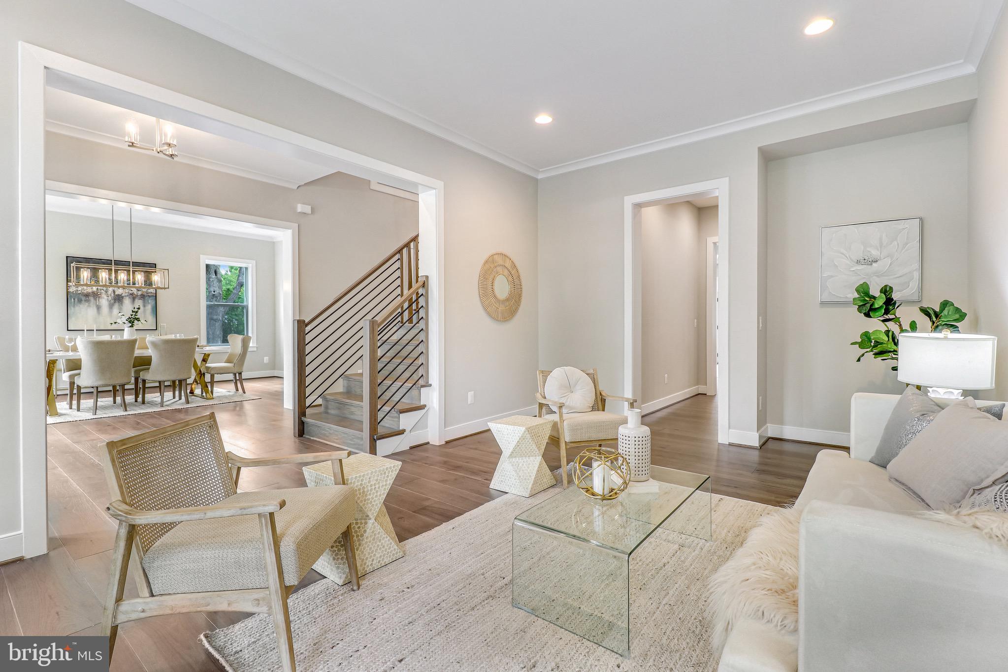 10109 Garrett St