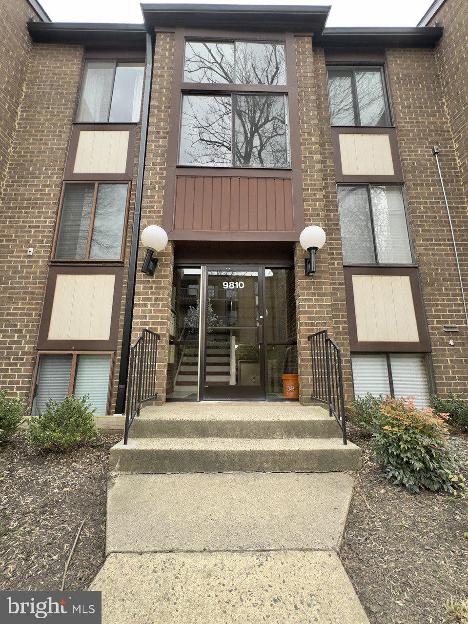 9810 Kingsbridge Dr #201