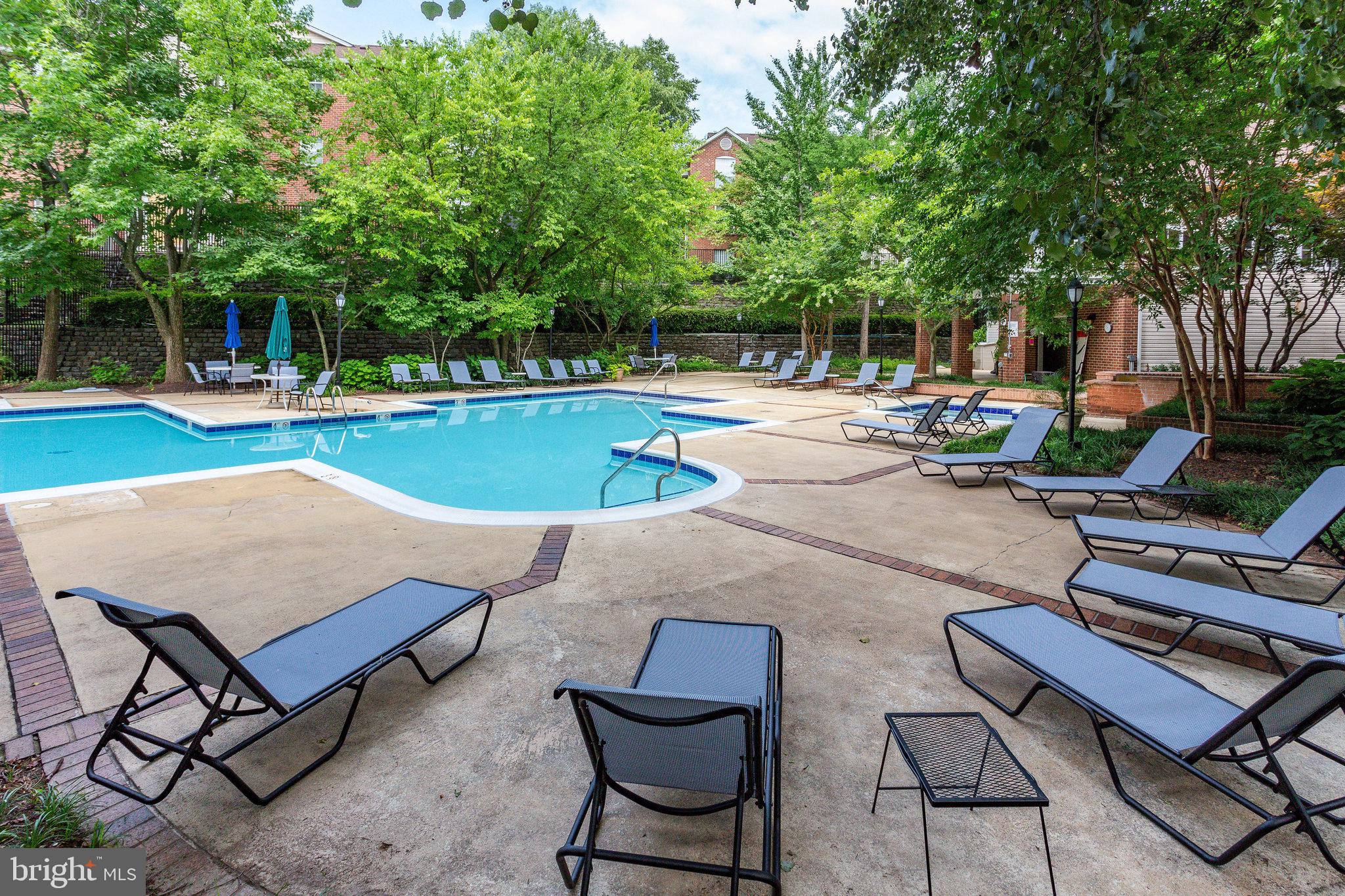 1524 Lincoln Way #307