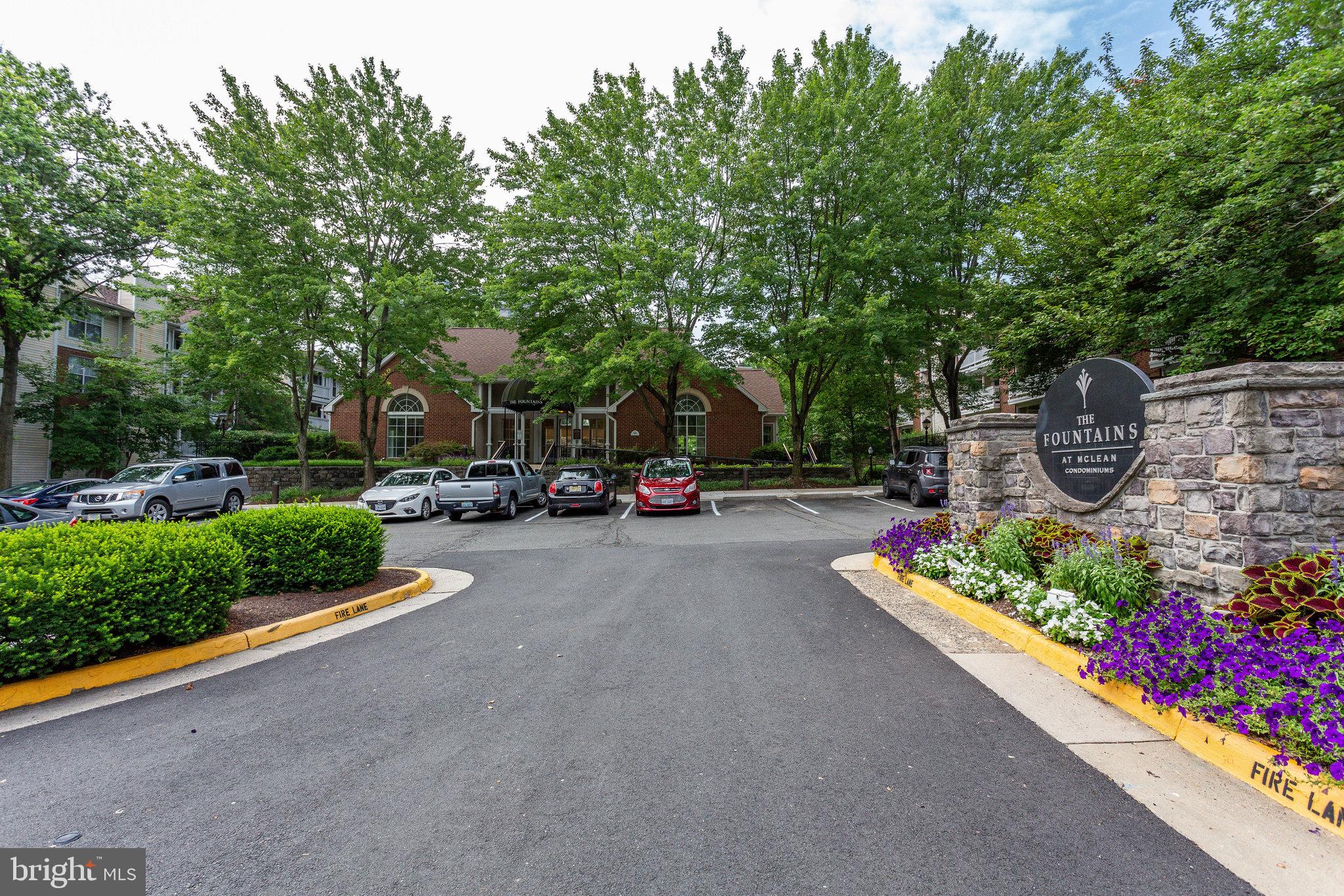 1524 Lincoln Way #307
