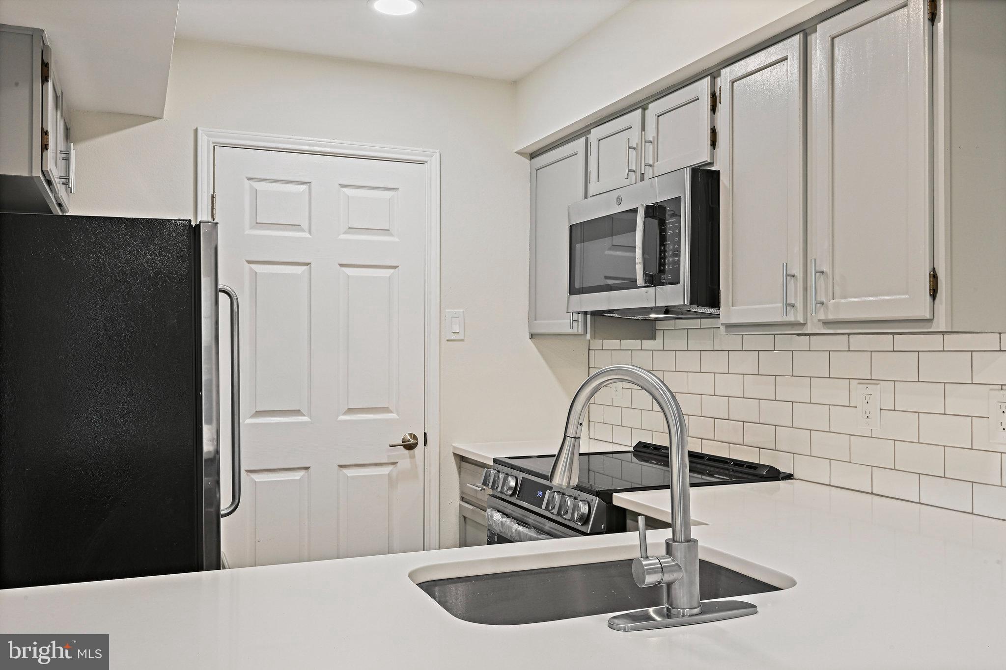 1524 Lincoln Way #307