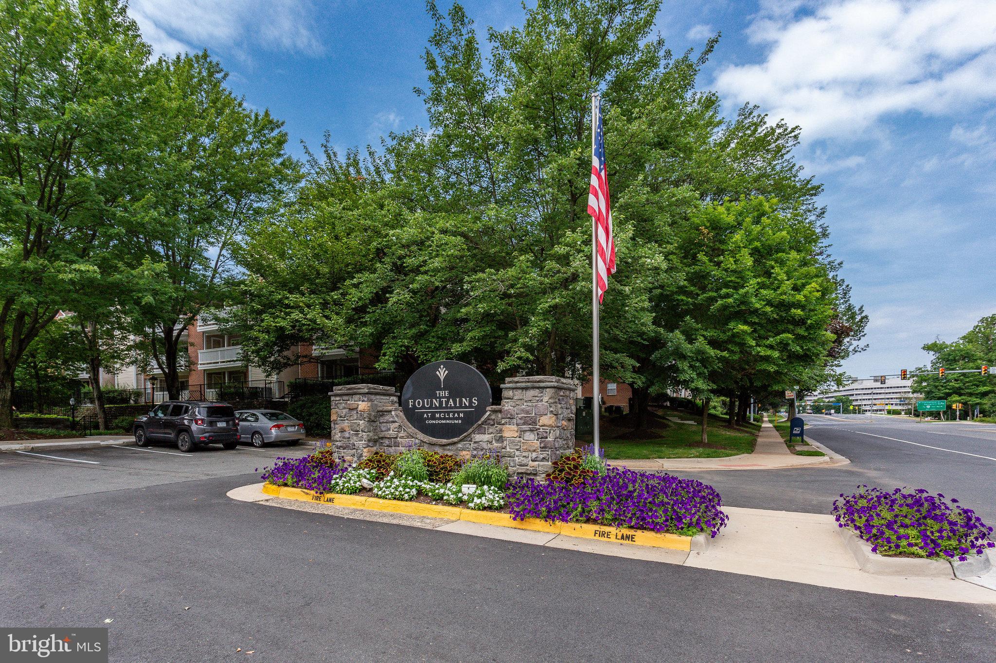 1524 Lincoln Way #307