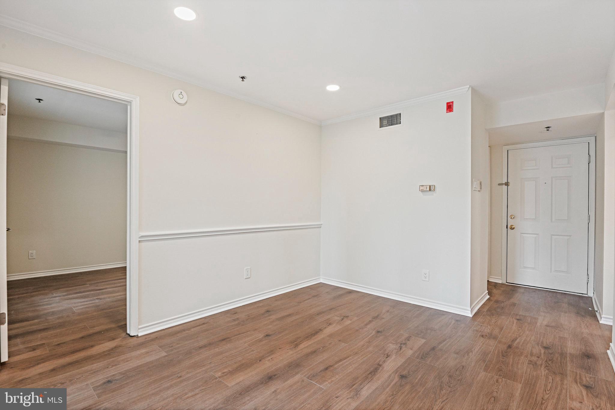 1524 Lincoln Way #307