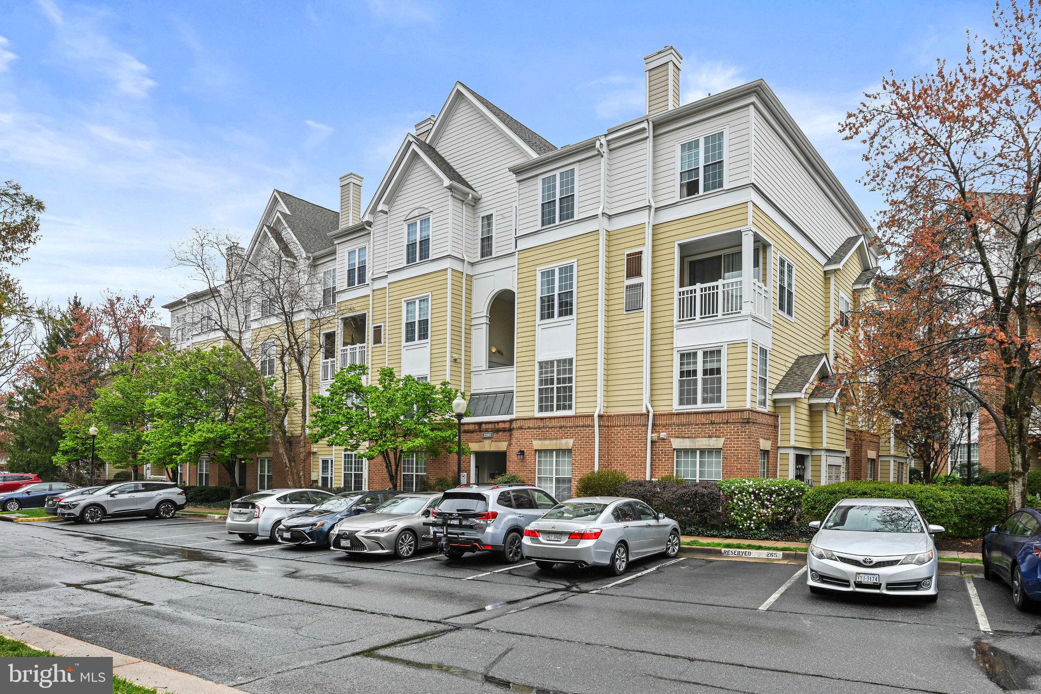 2203 Westcourt Ln #303