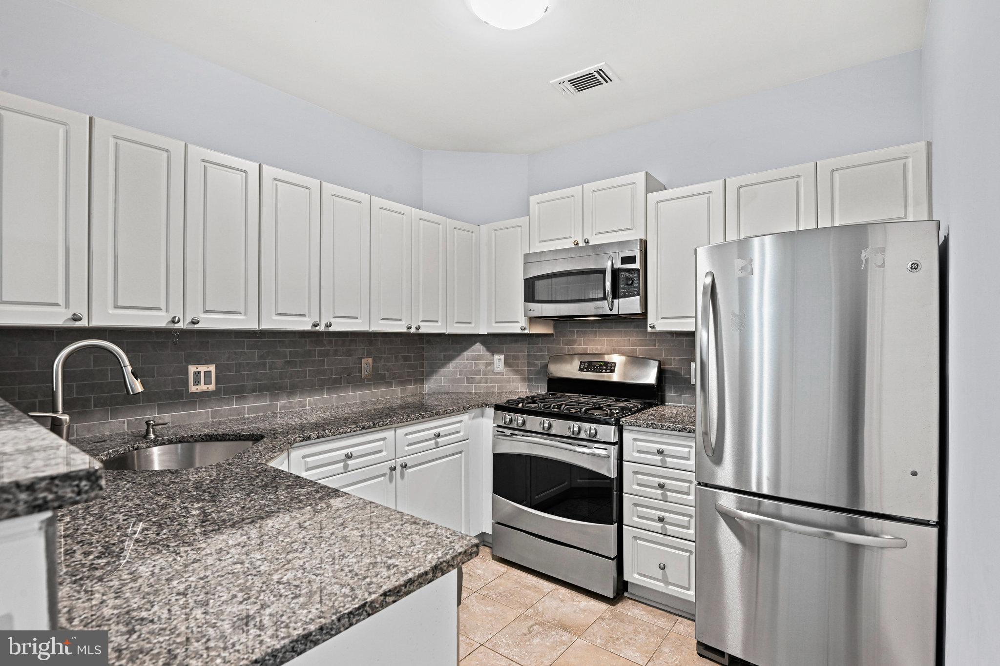 2203 Westcourt Ln #303