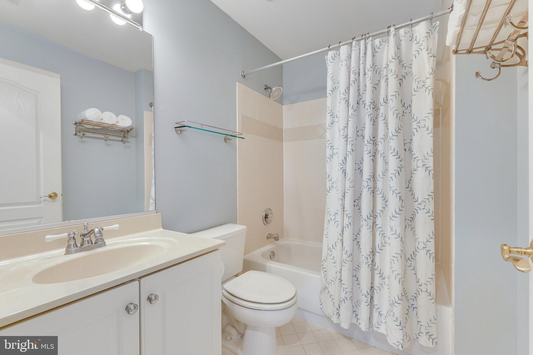 1109 Arboroak Pl