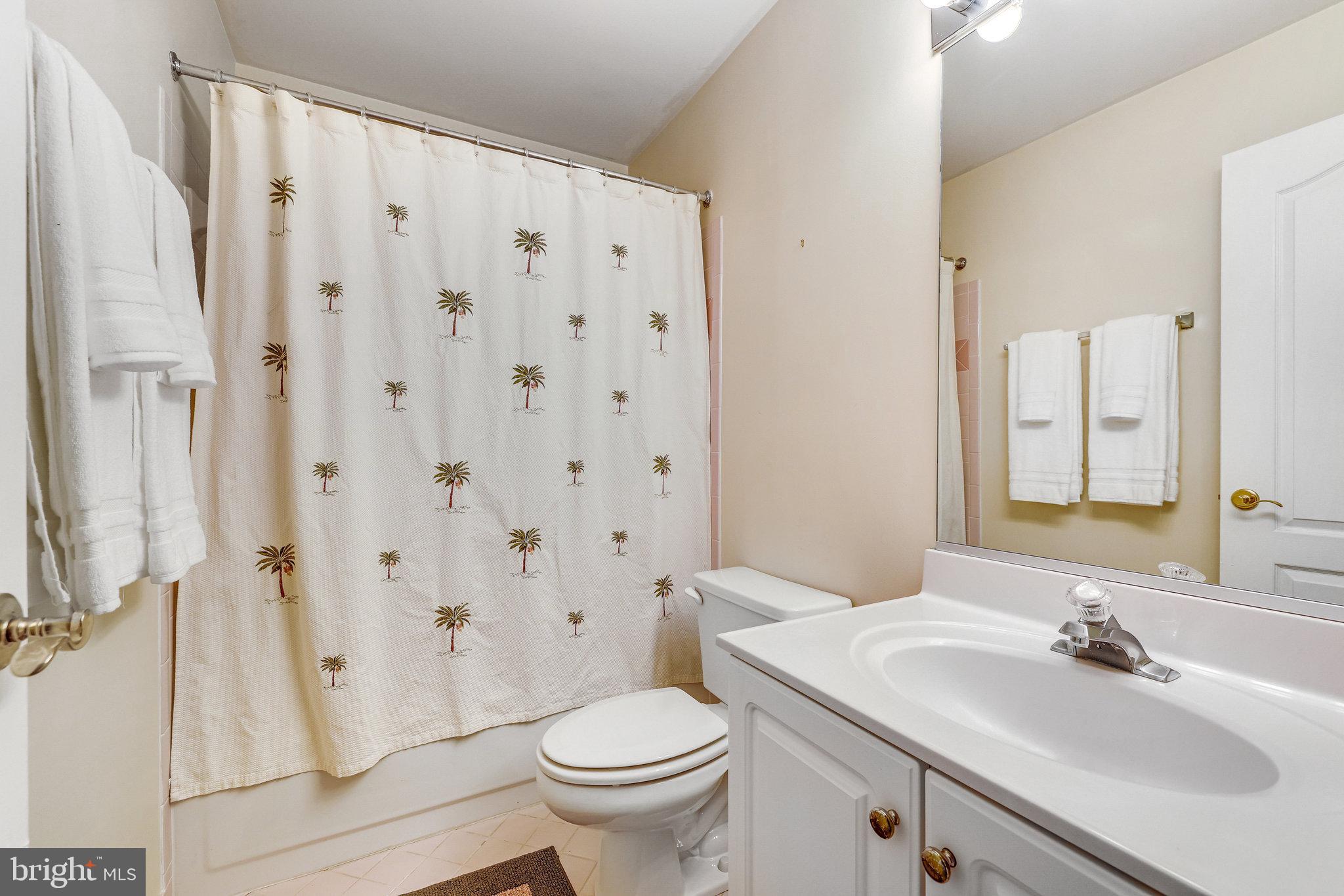 1109 Arboroak Pl