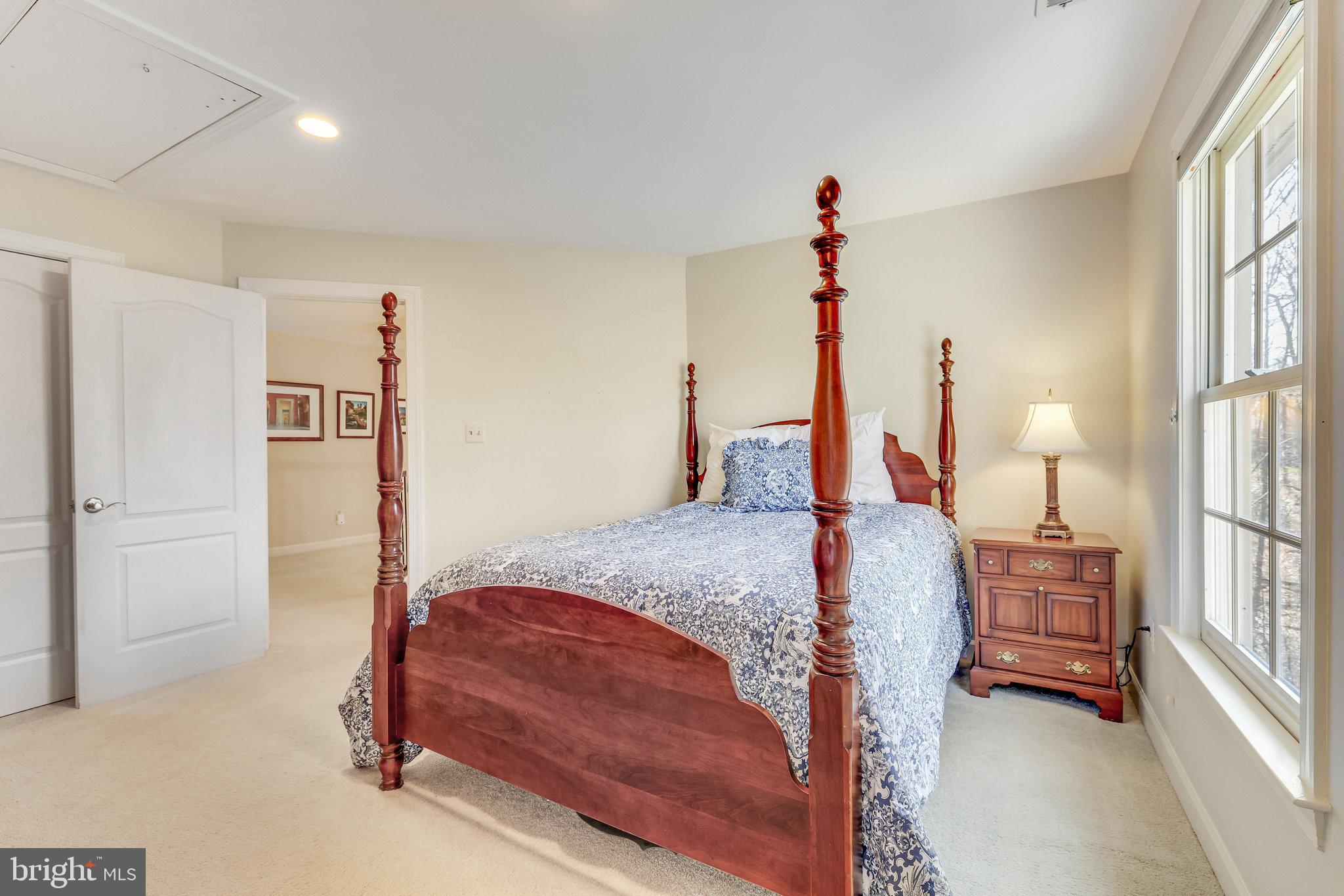 1109 Arboroak Pl