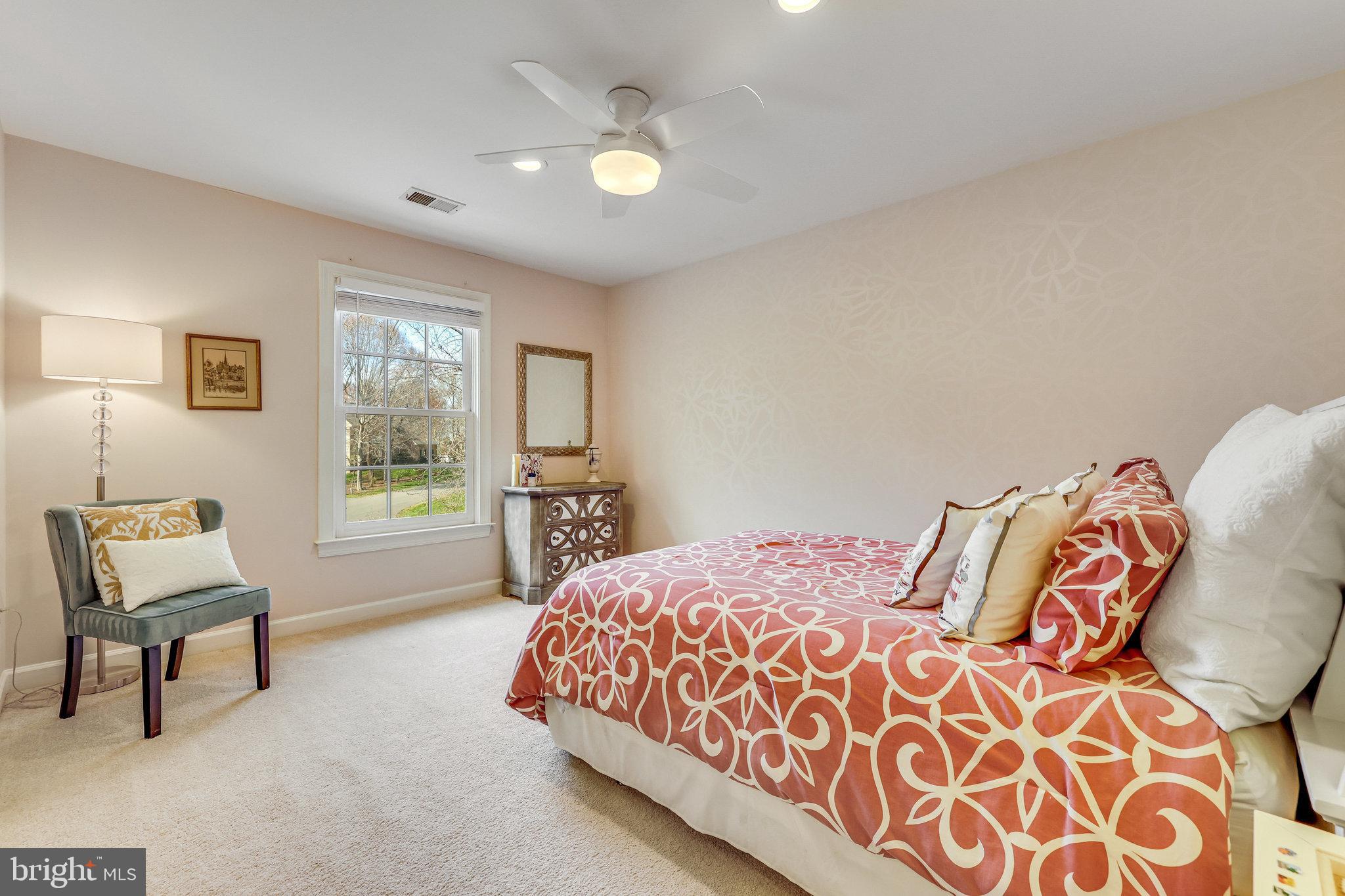 1109 Arboroak Pl