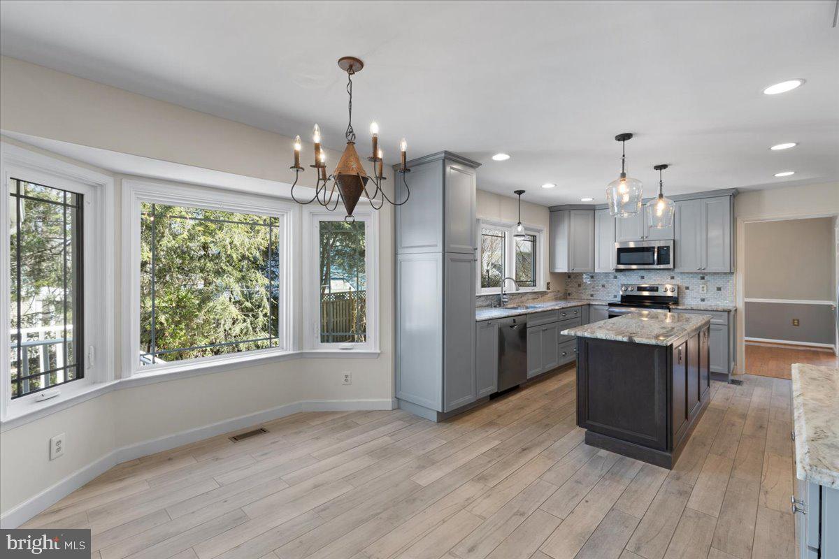 1439 Millikens Bend Rd