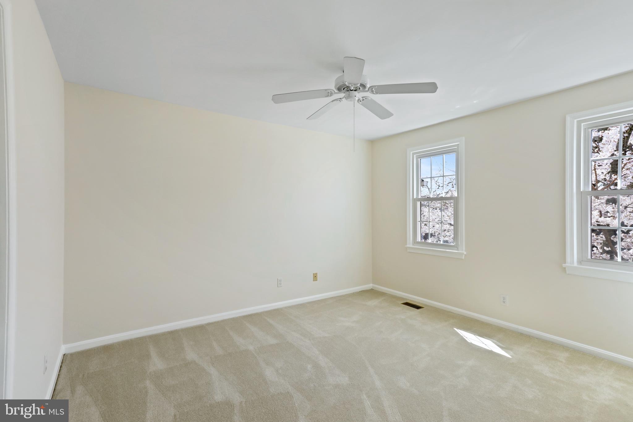 10440 Red Granite Ter