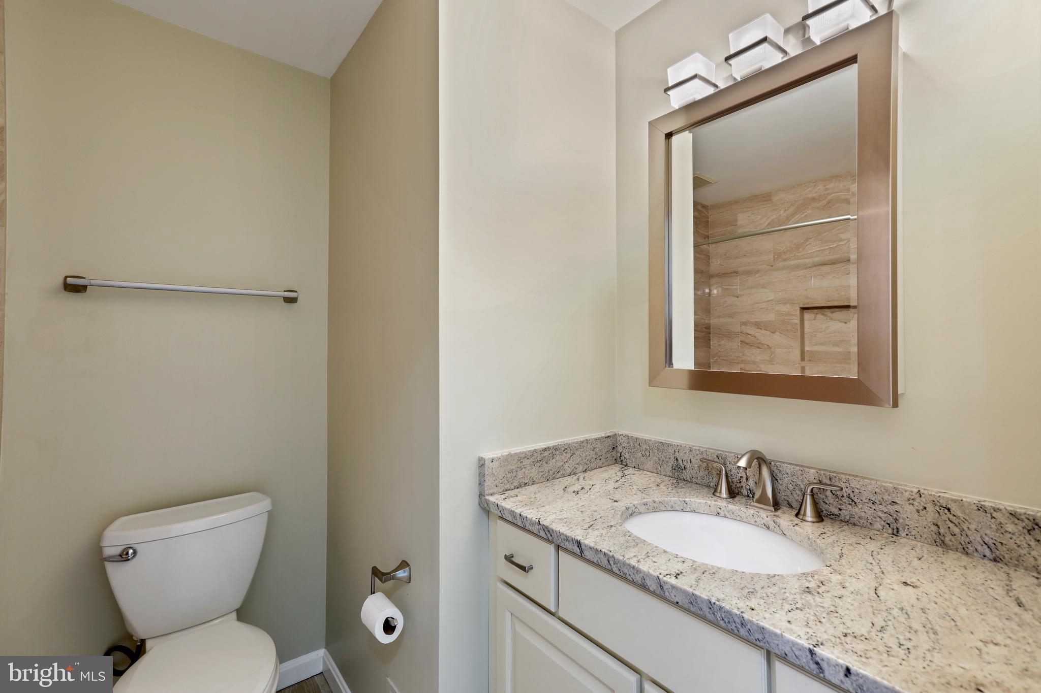 10440 Red Granite Ter