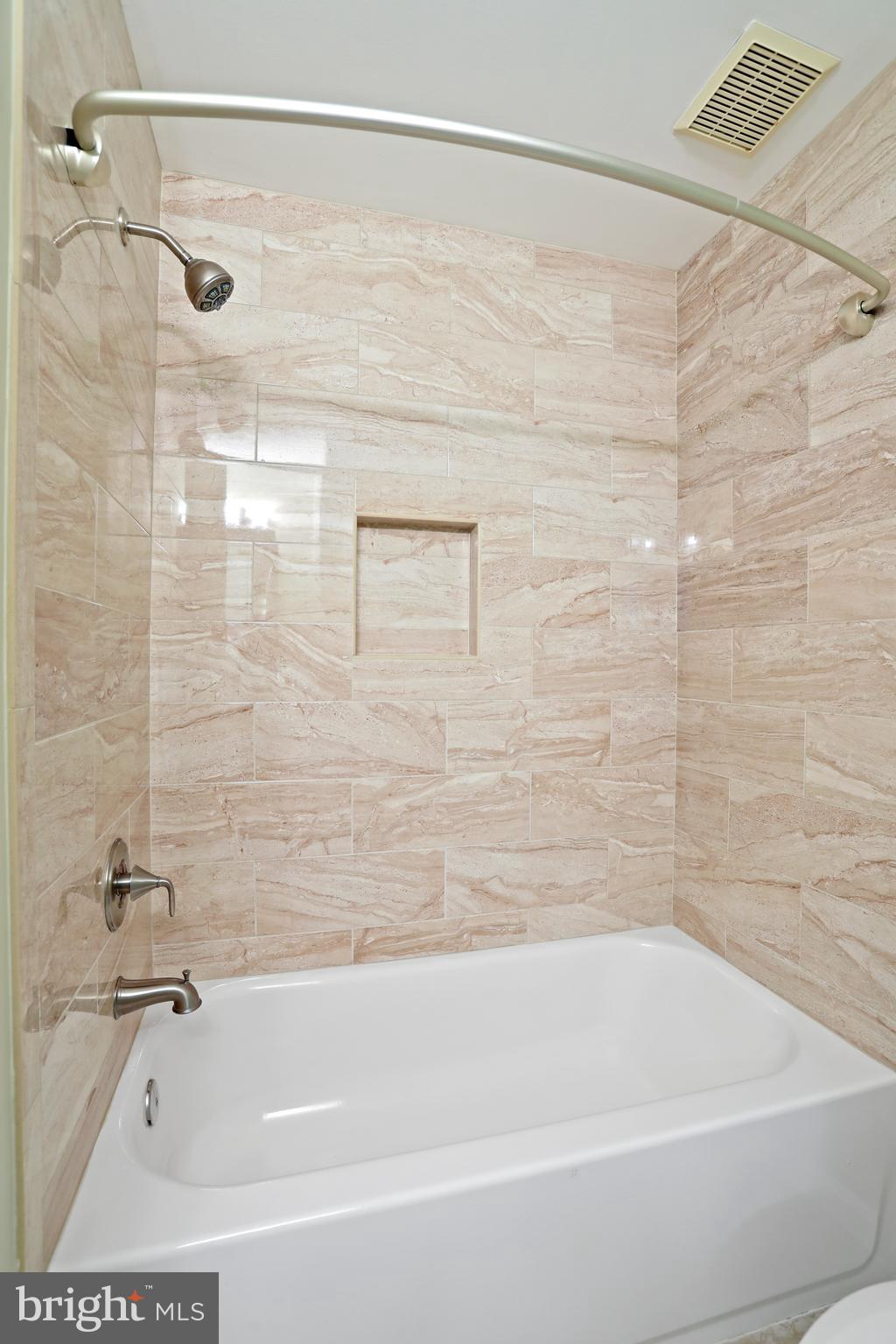 10440 Red Granite Ter