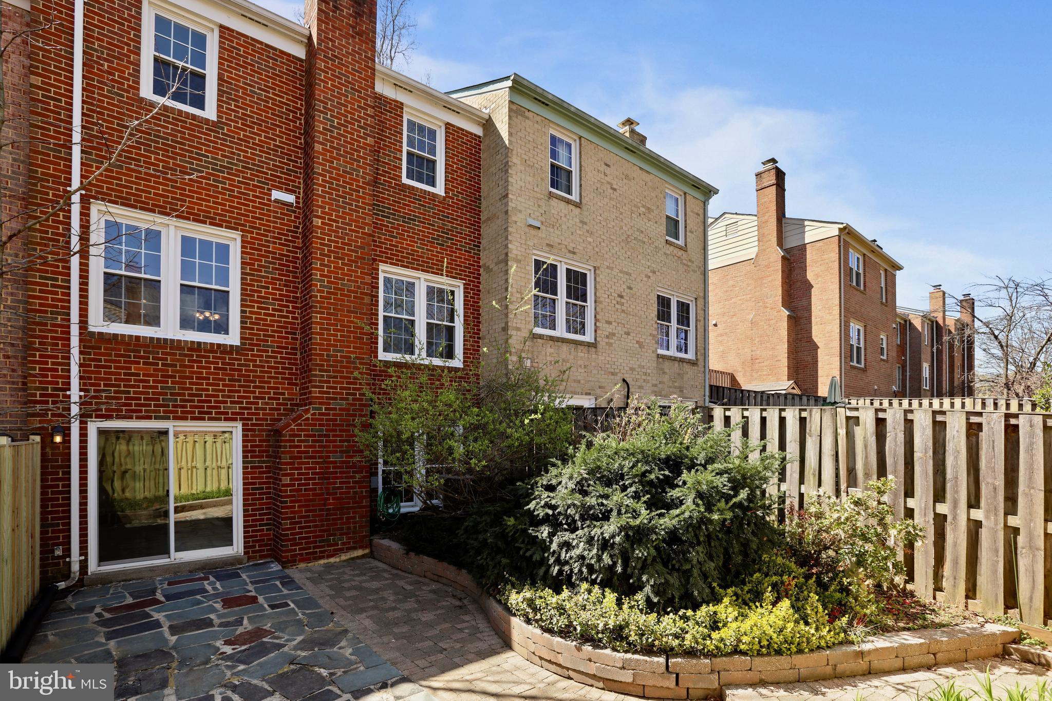 10440 Red Granite Ter
