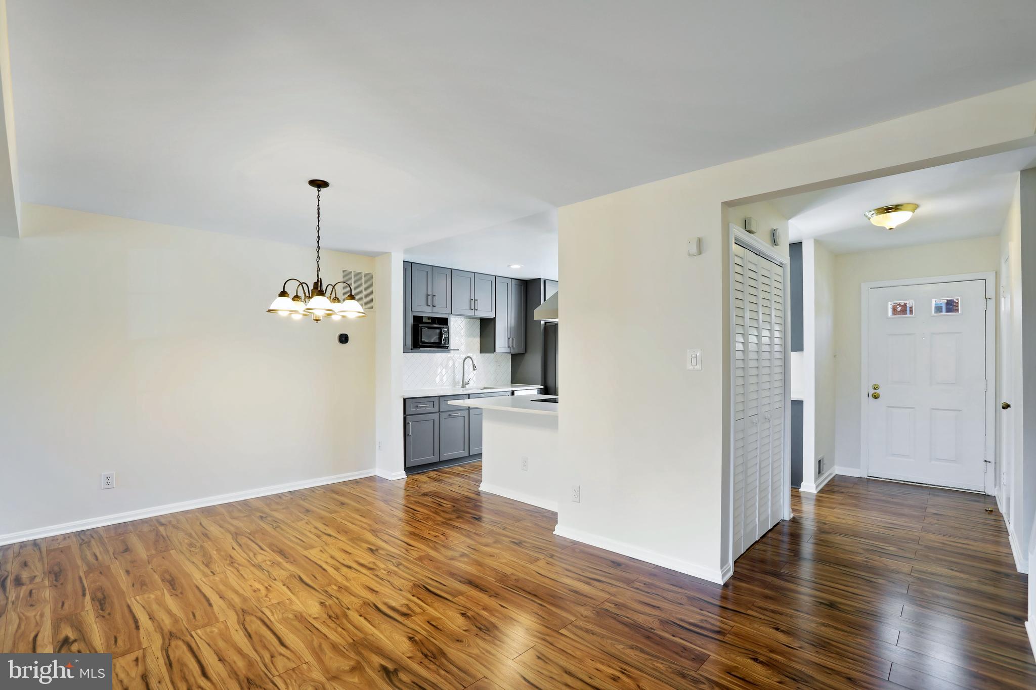 10440 Red Granite Ter