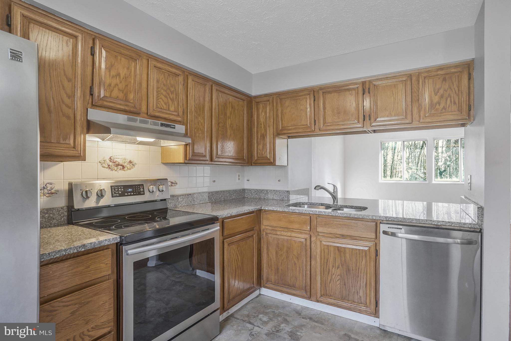 8653 Kenosha Ct