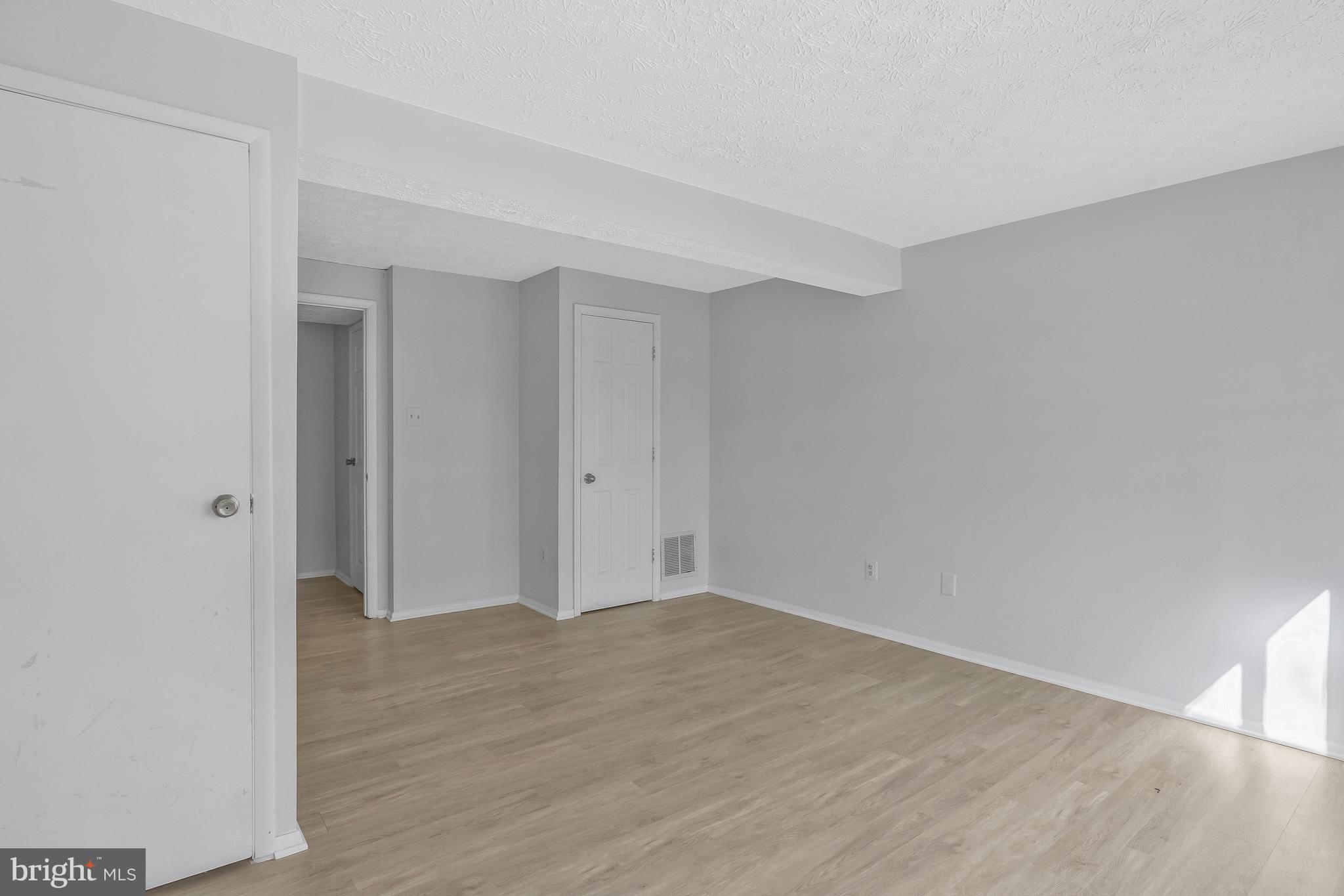 8653 Kenosha Ct
