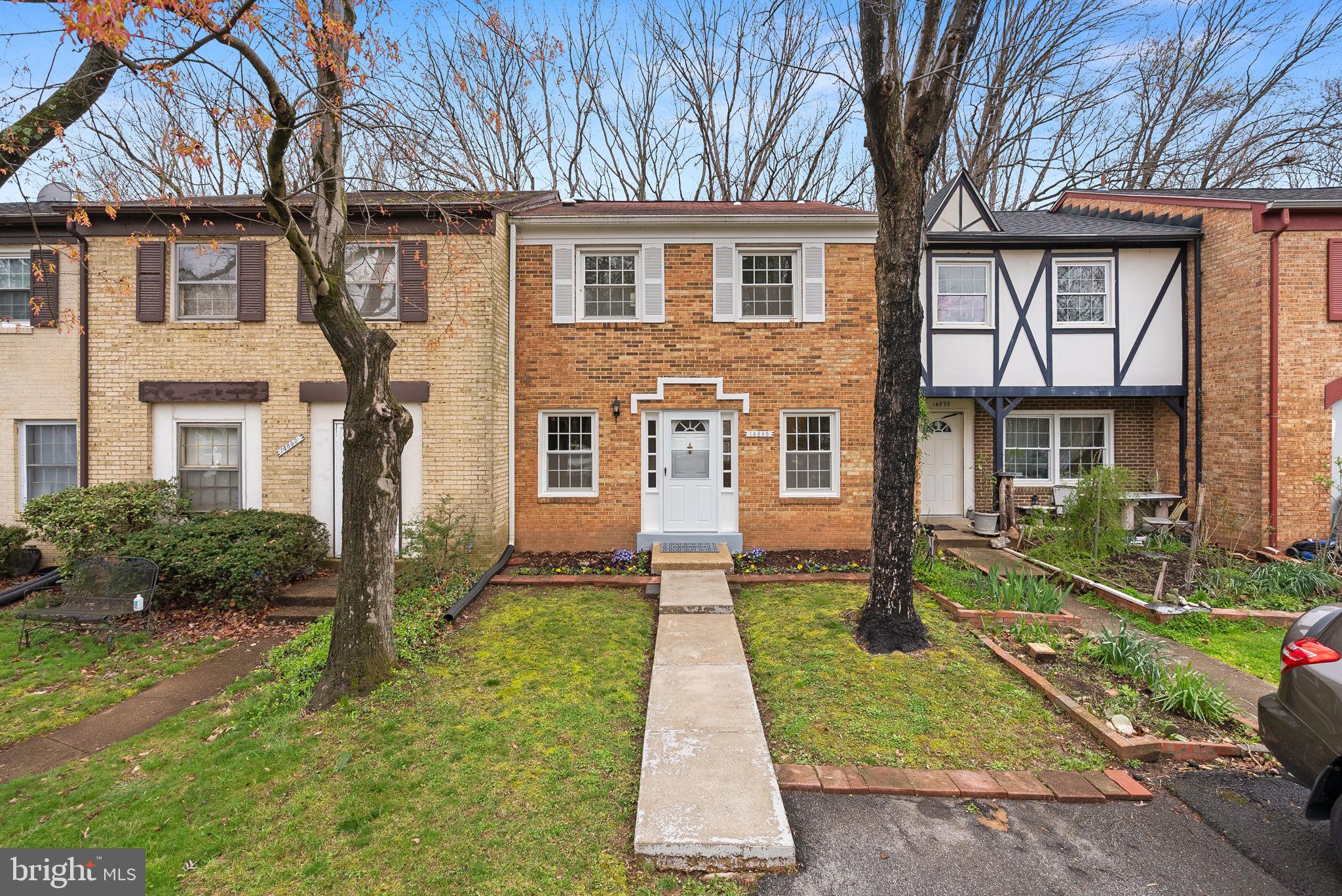 14895 Lambeth Sq