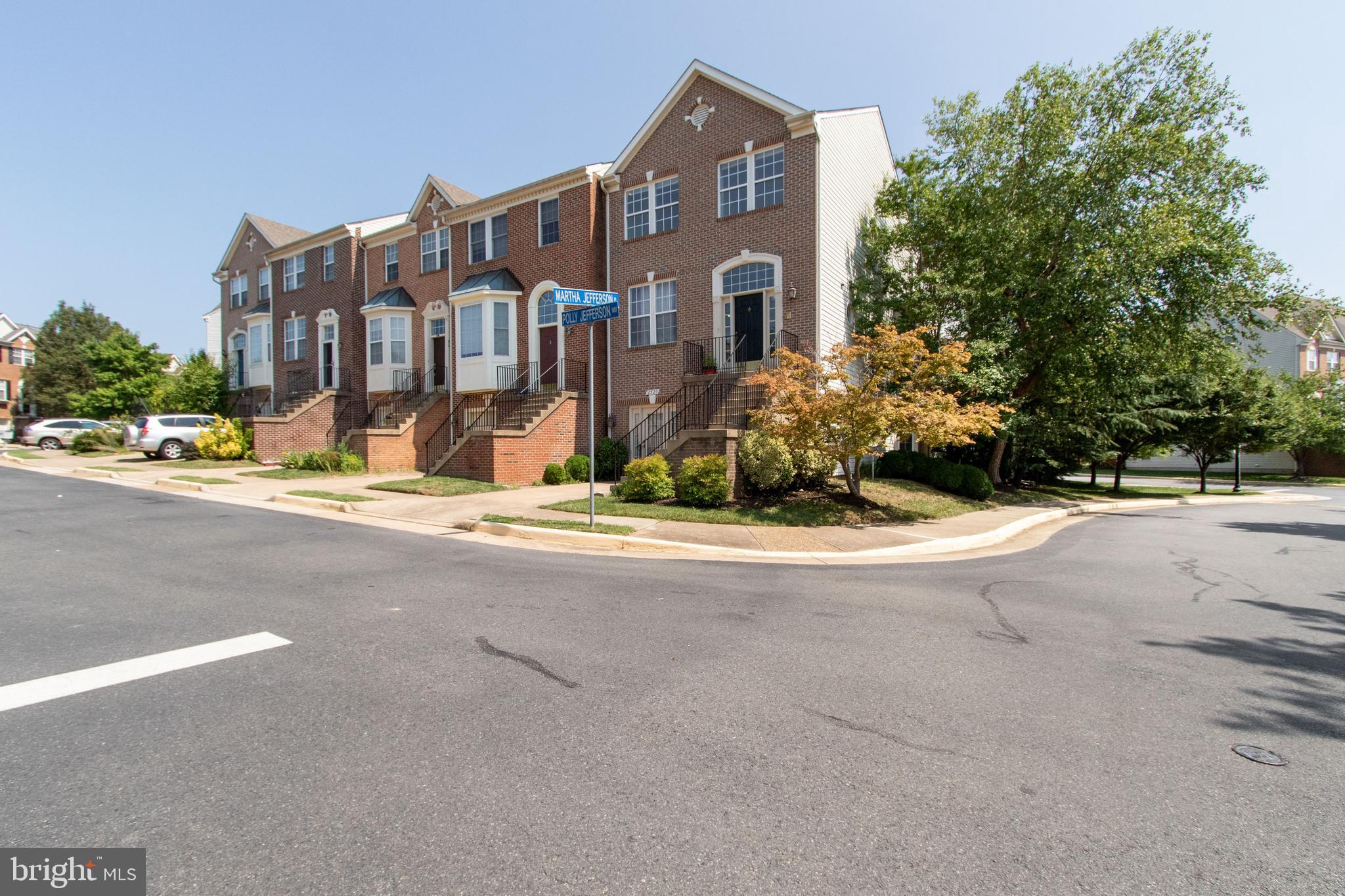 2523 Polly Jefferson Way