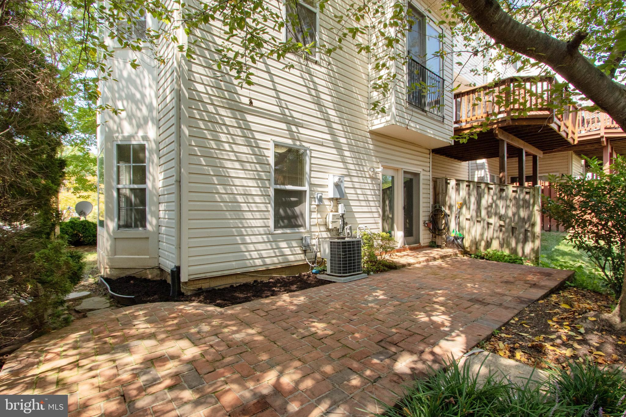 2523 Polly Jefferson Way