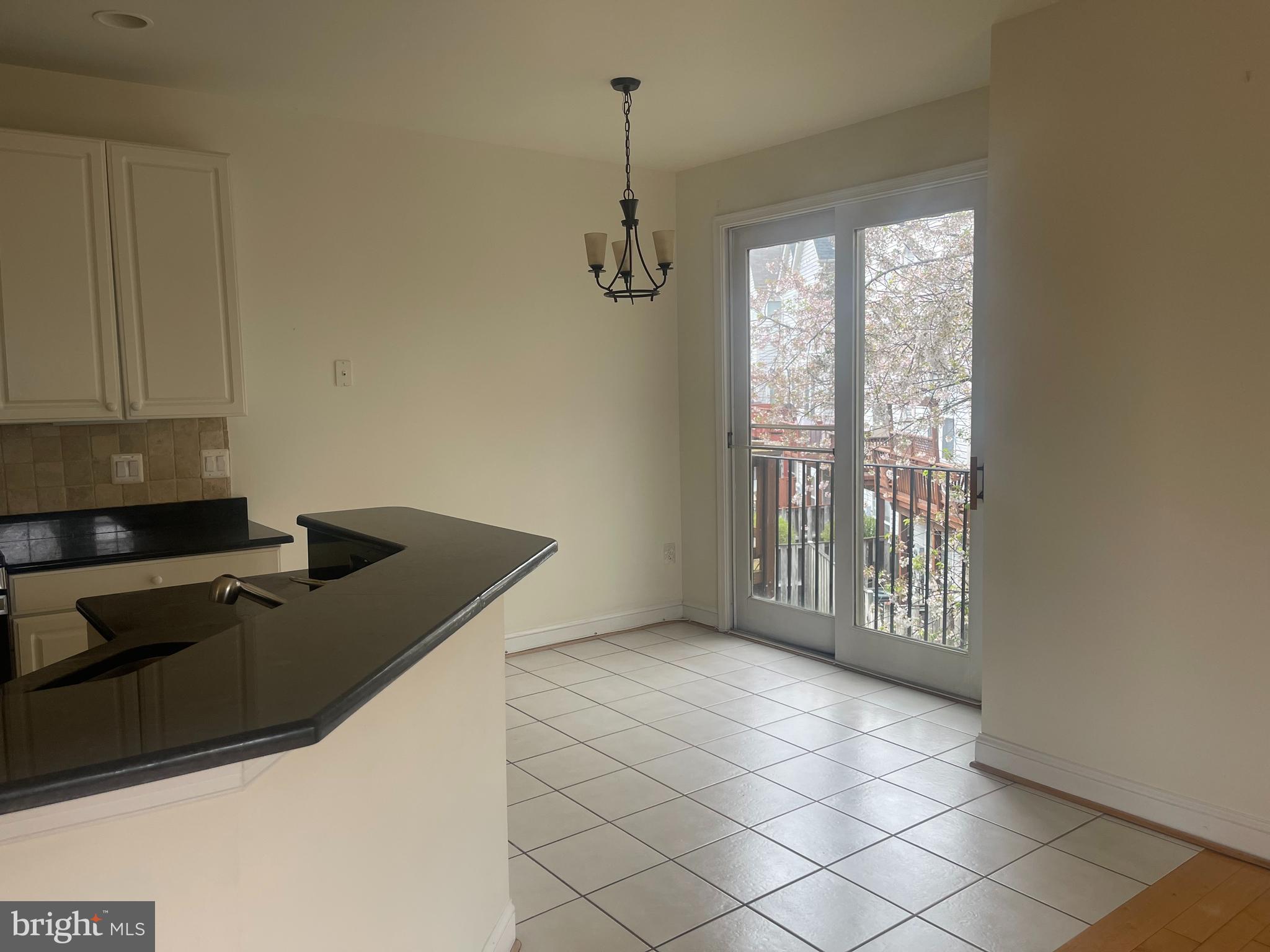 2523 Polly Jefferson Way