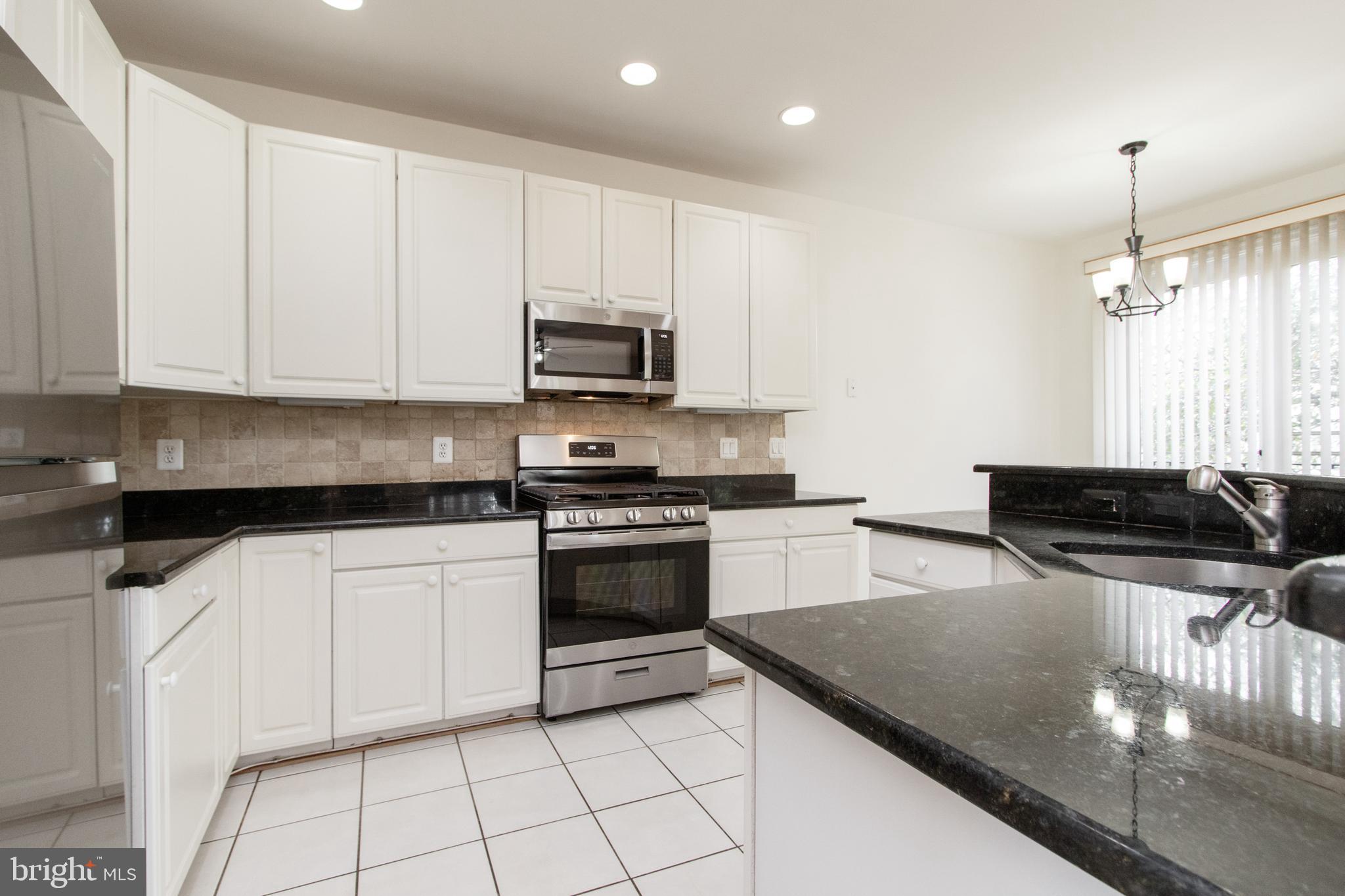 2523 Polly Jefferson Way
