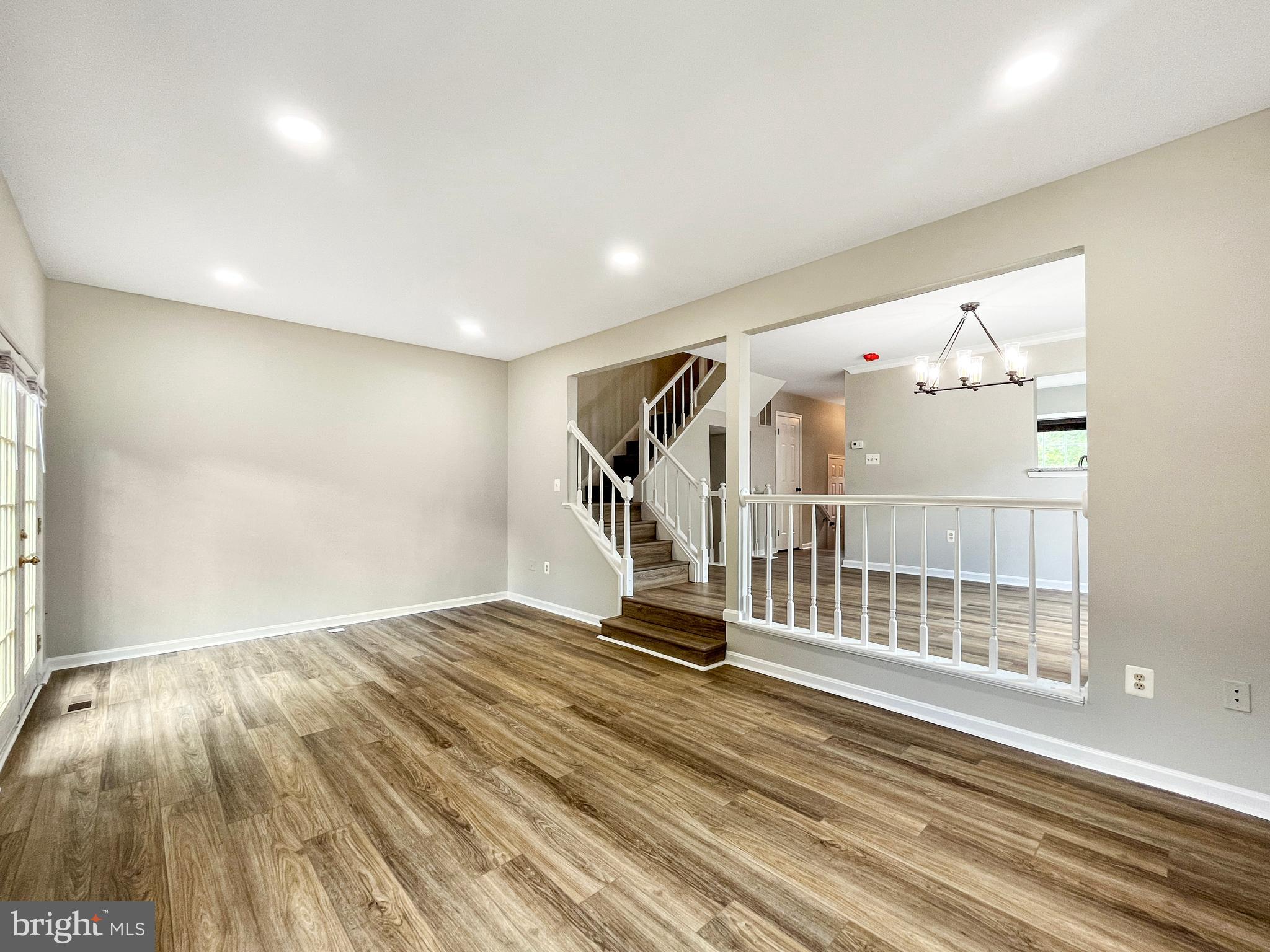 6753 Rockledge Pl