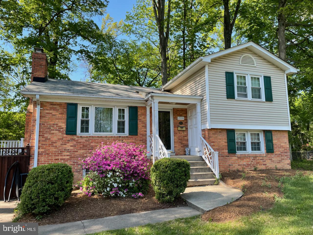 2530 Roswell Ct