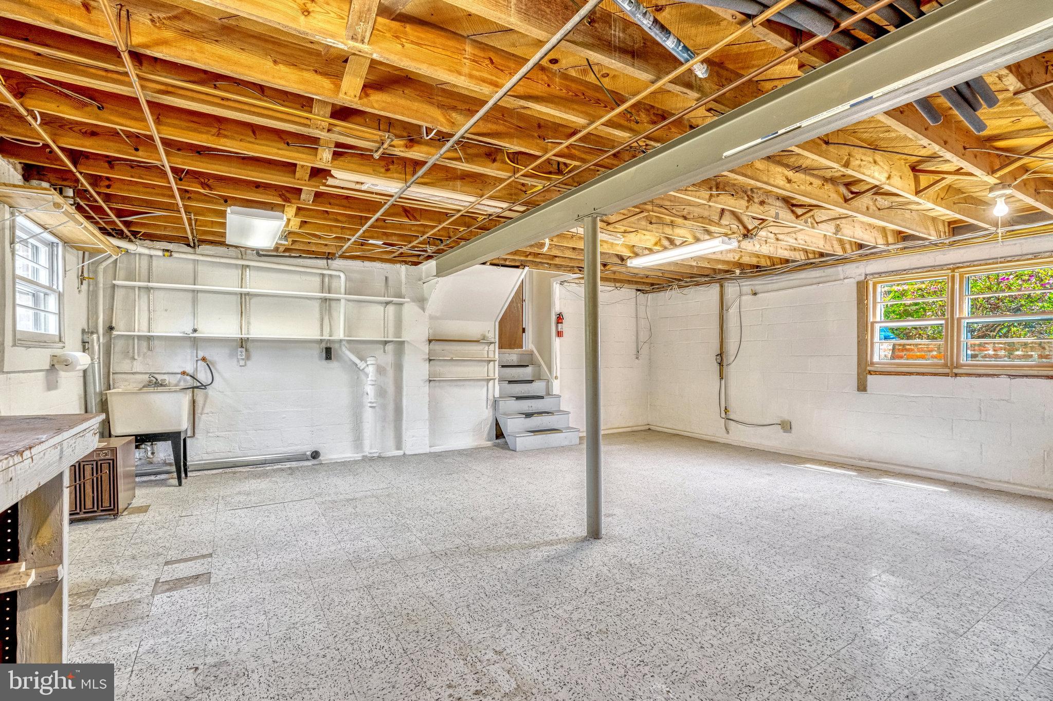 2530 Roswell Ct
