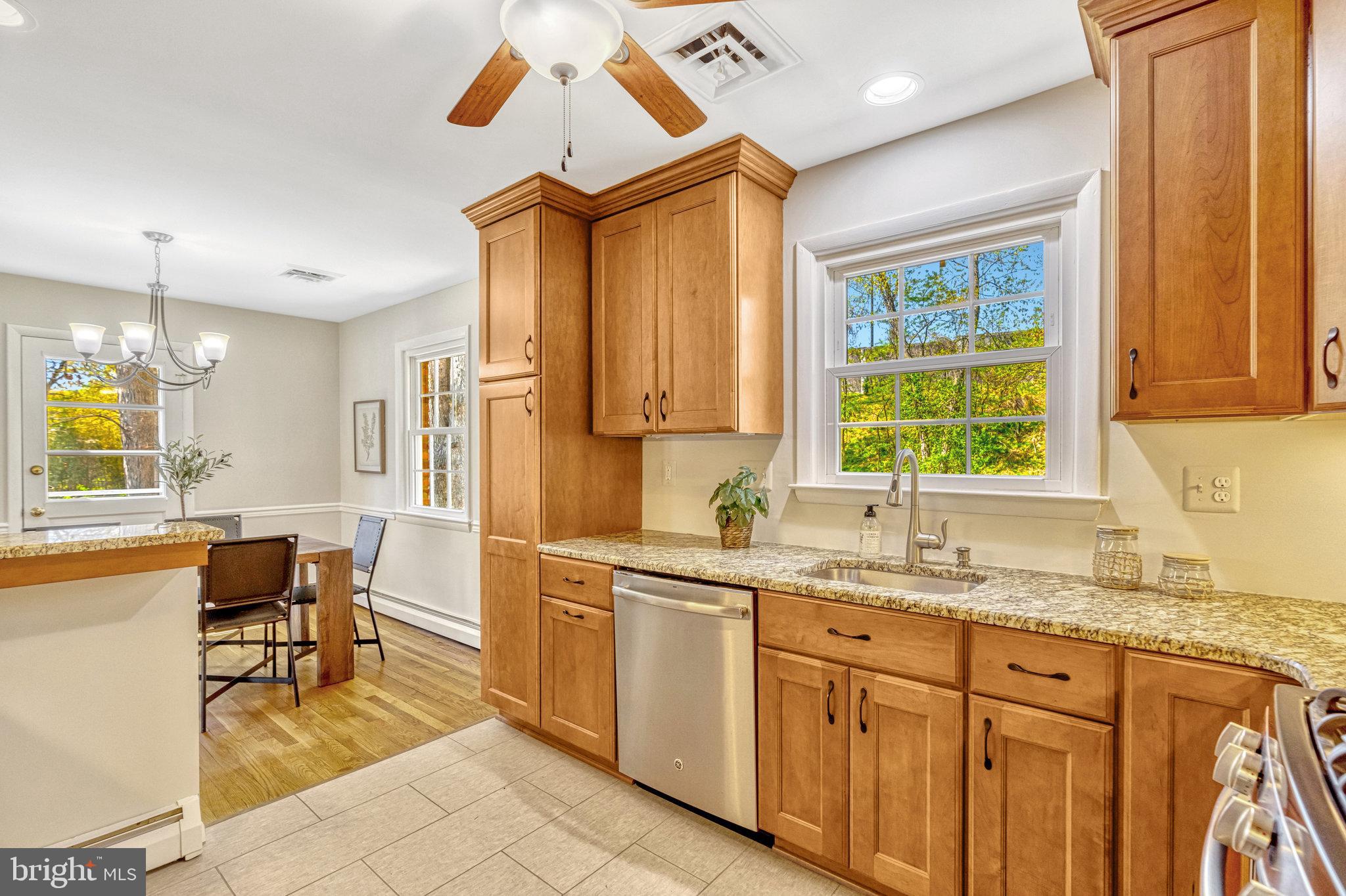 2530 Roswell Ct