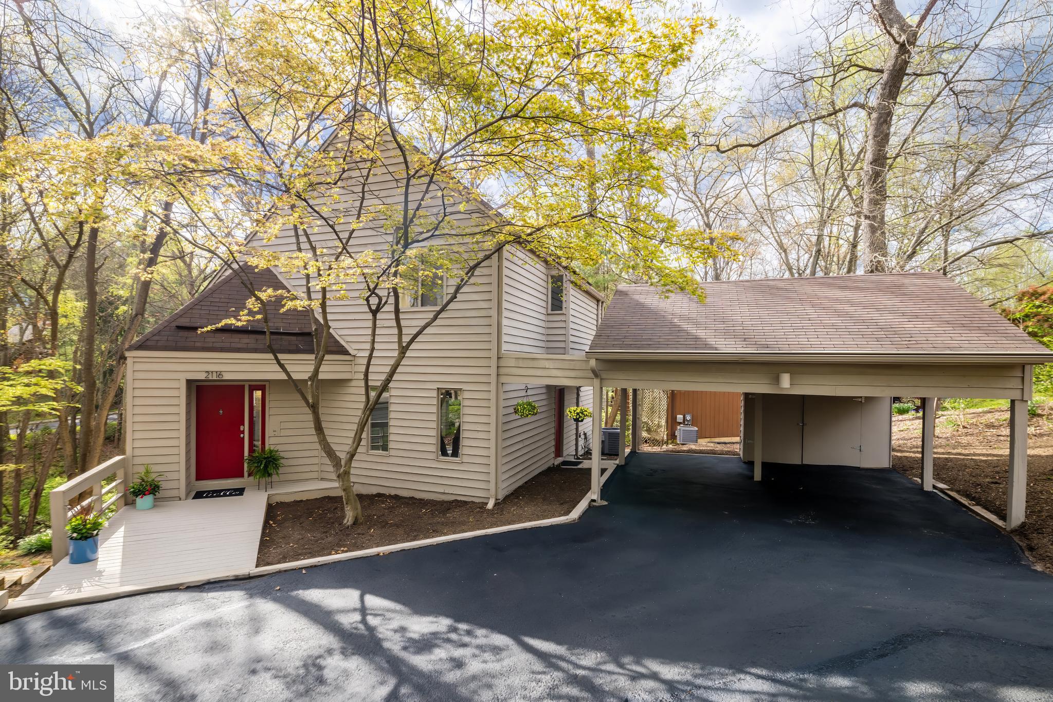 2116 Owls Cove Ln