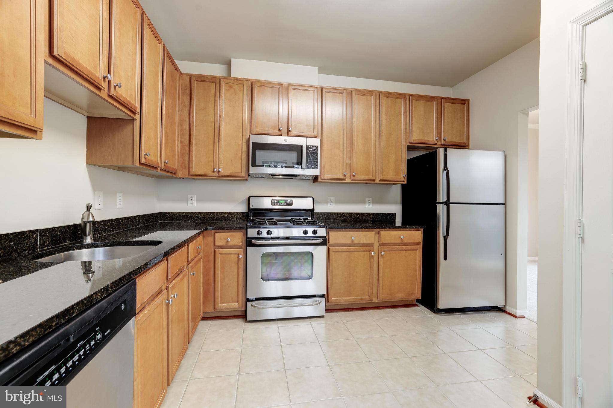 1520 N Point Dr #202
