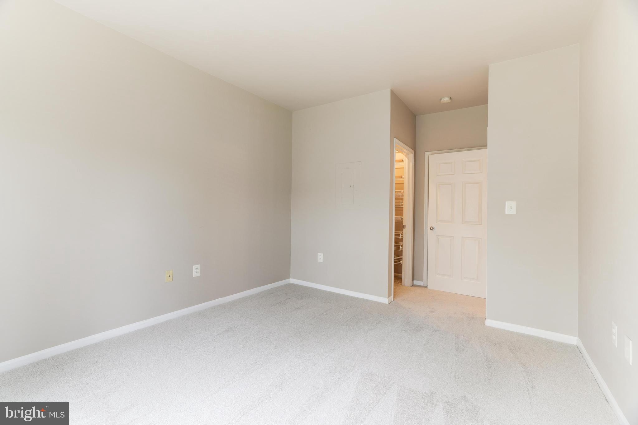 1520 N Point Dr #202