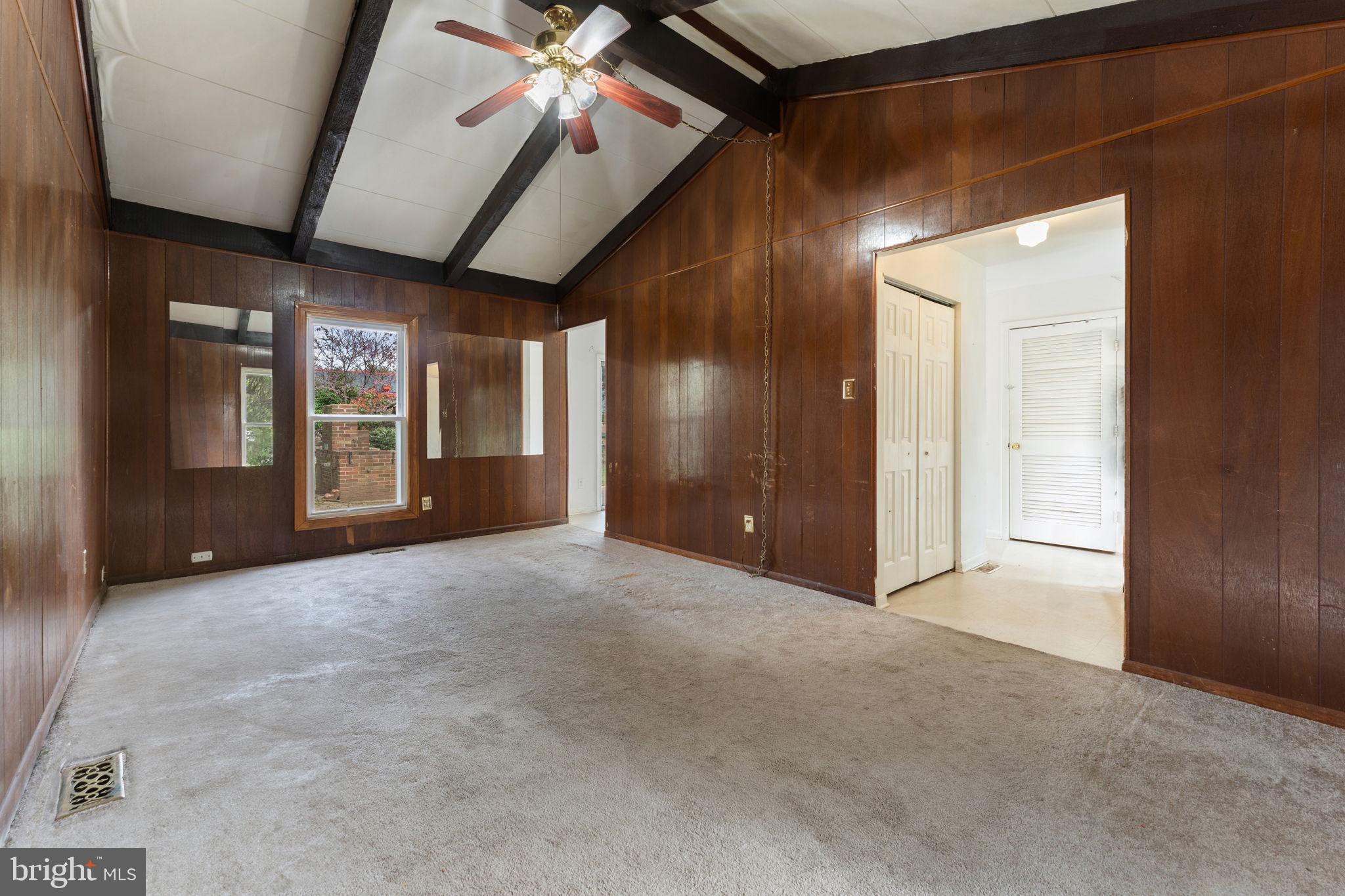 13704 Lynncroft Dr