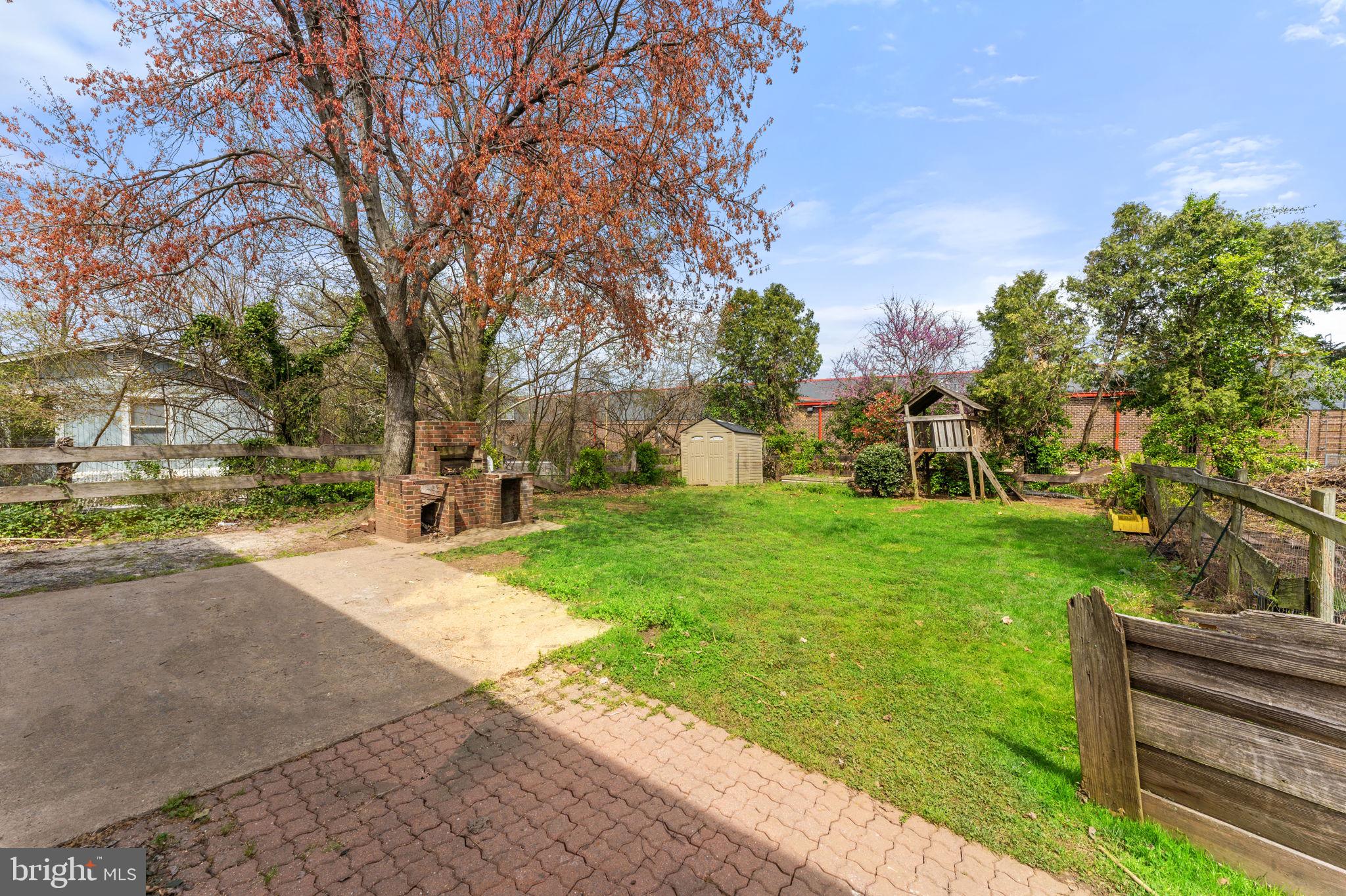 13704 Lynncroft Dr